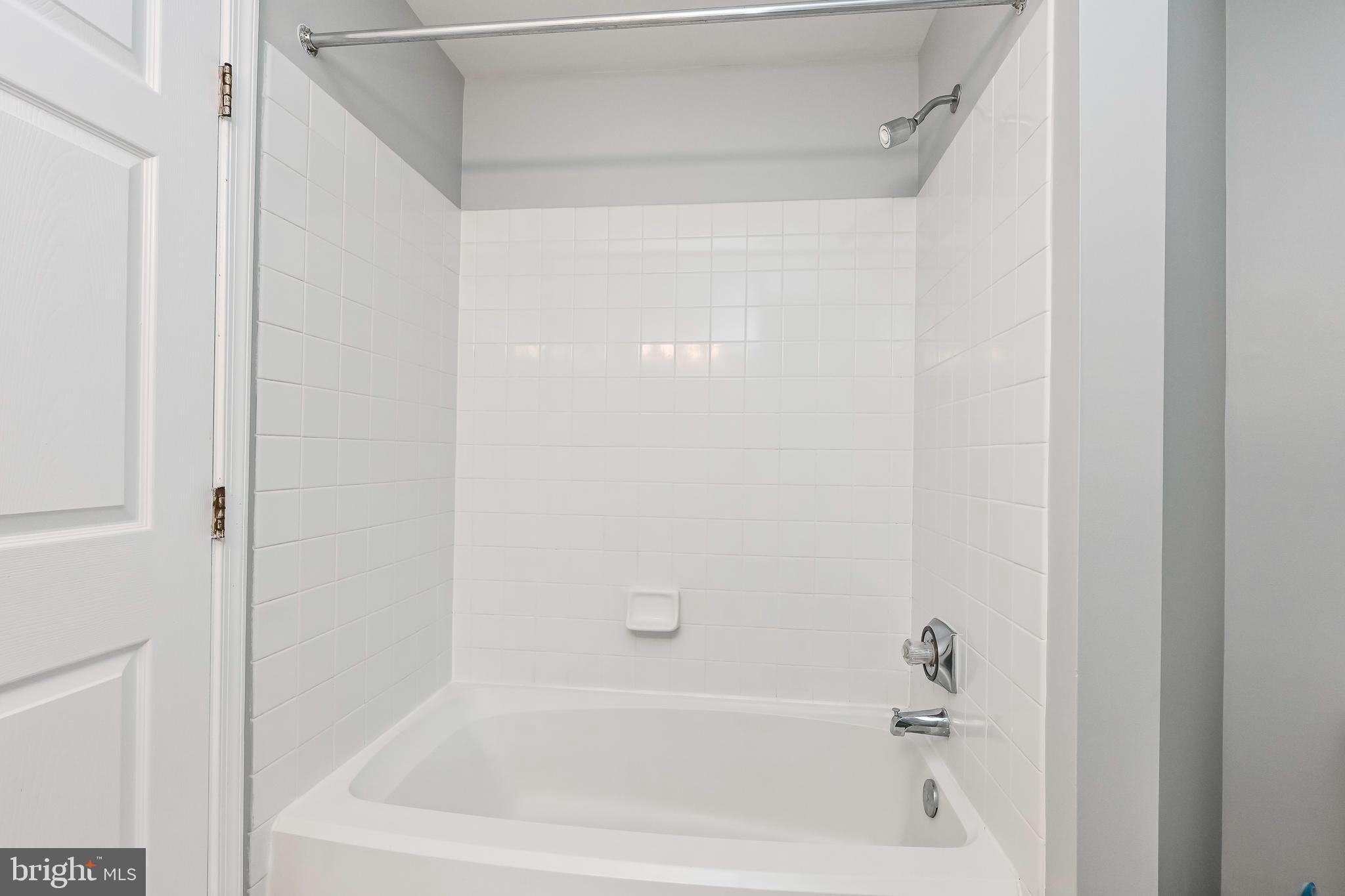 CEDAR LAKES - Residential Lease