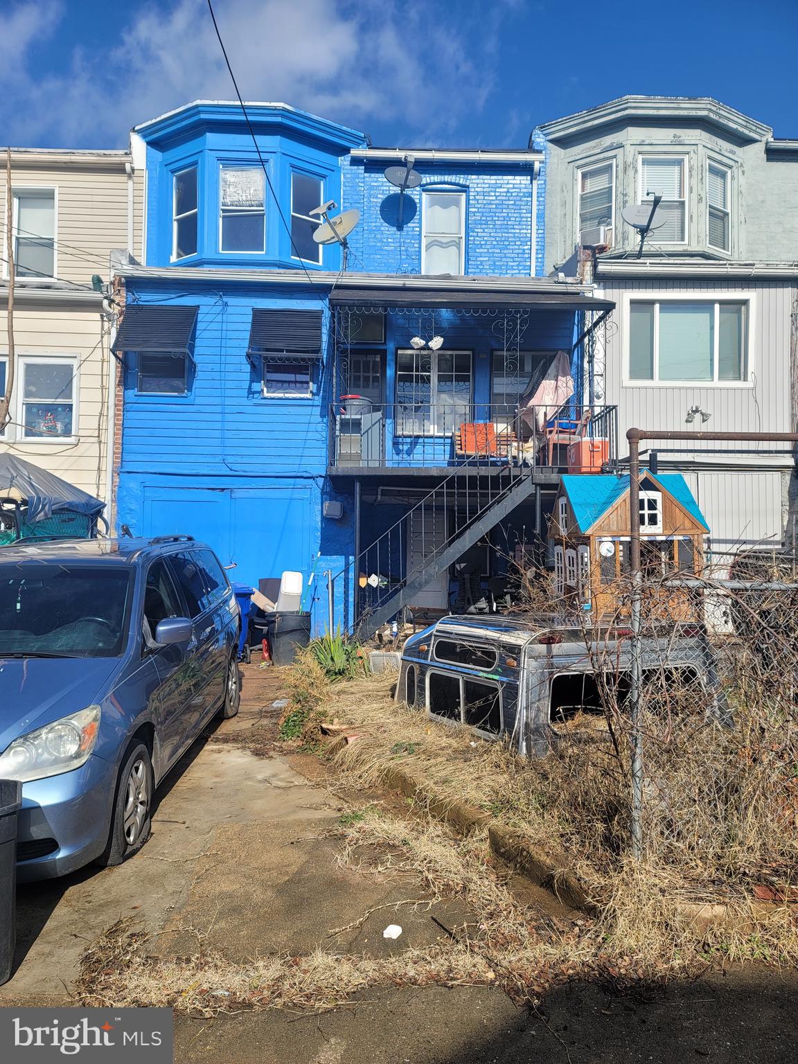 EVERGREEN LAWN - Residential