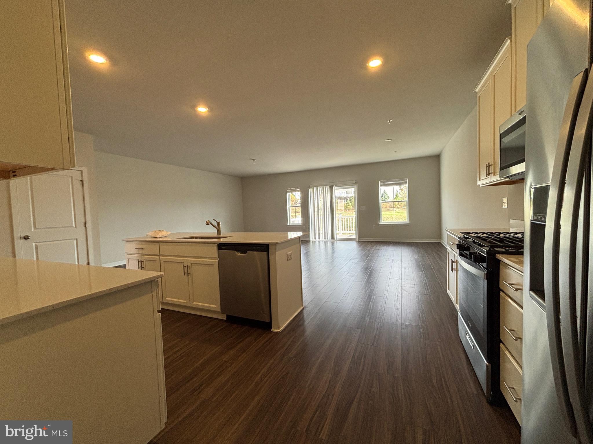 COVENTRY CHASE - Residential