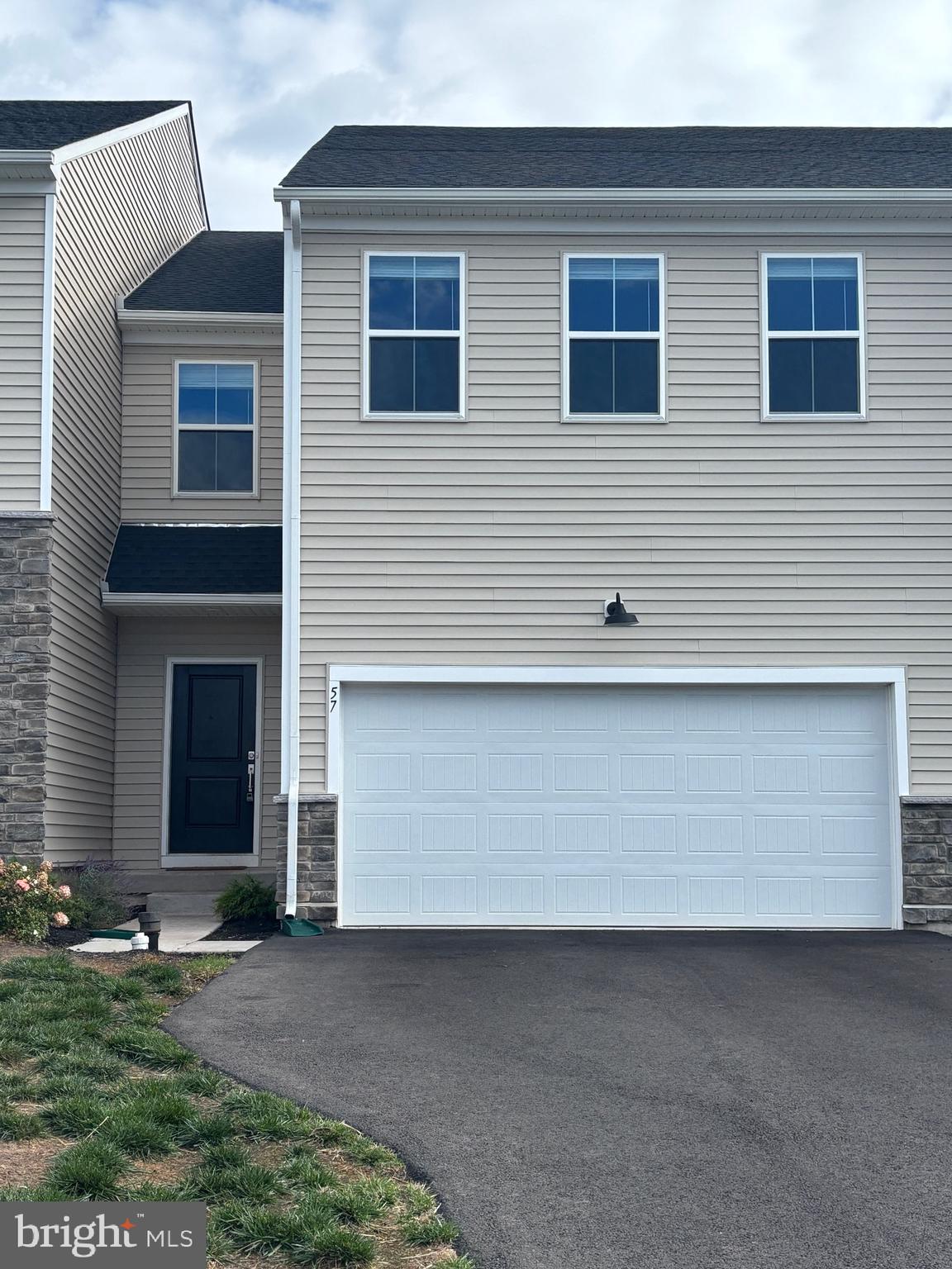 COVENTRY CHASE - Residential