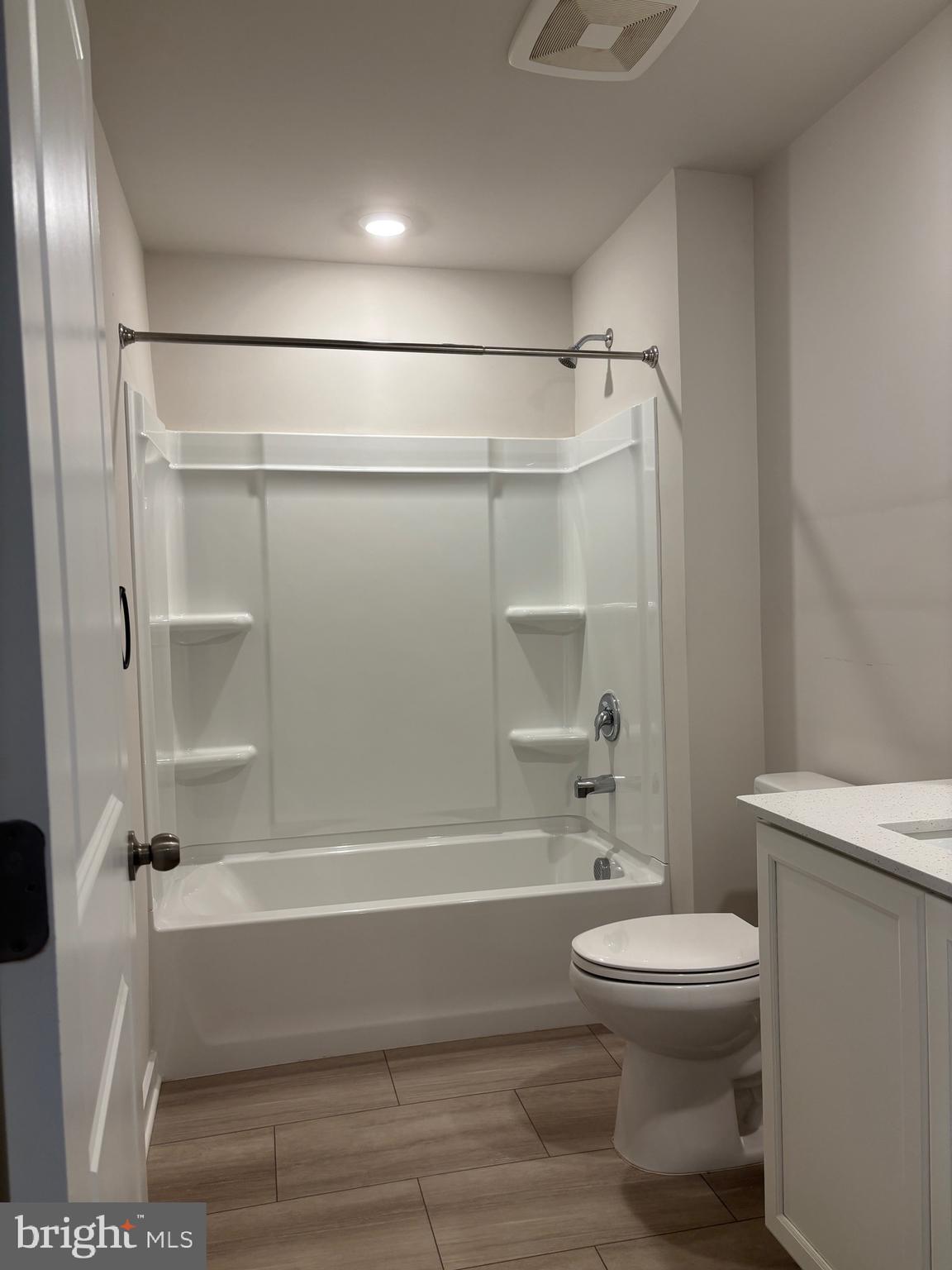 COVENTRY CHASE - Residential