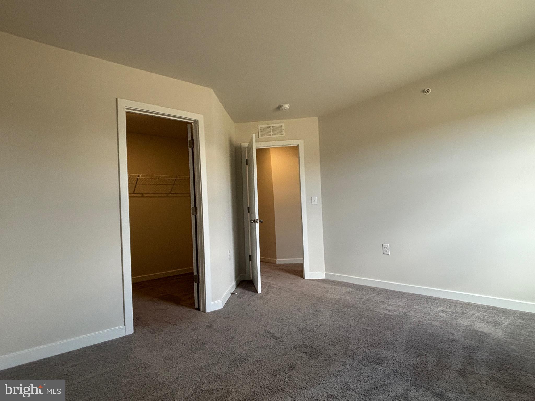 COVENTRY CHASE - Residential