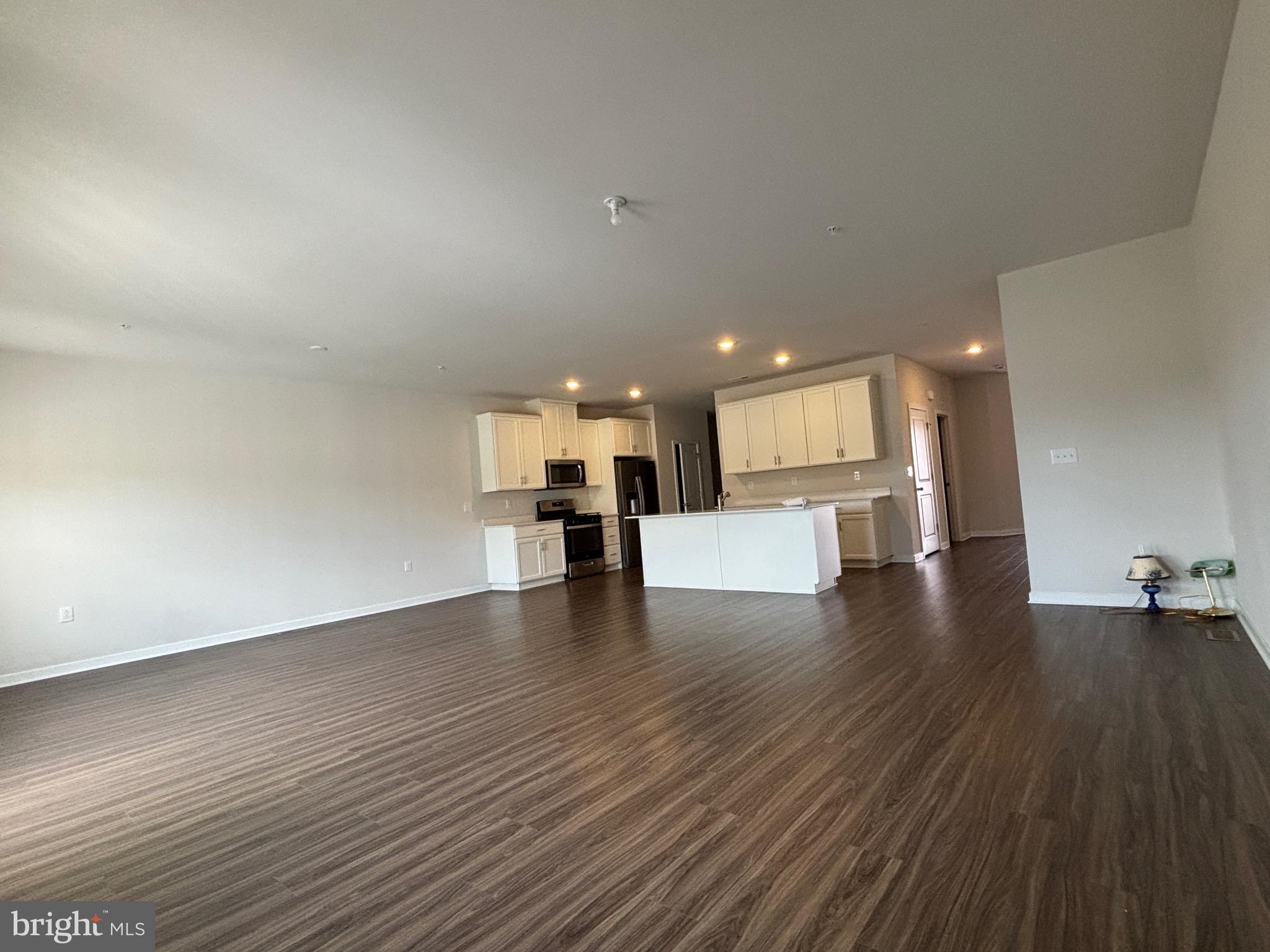 COVENTRY CHASE - Residential