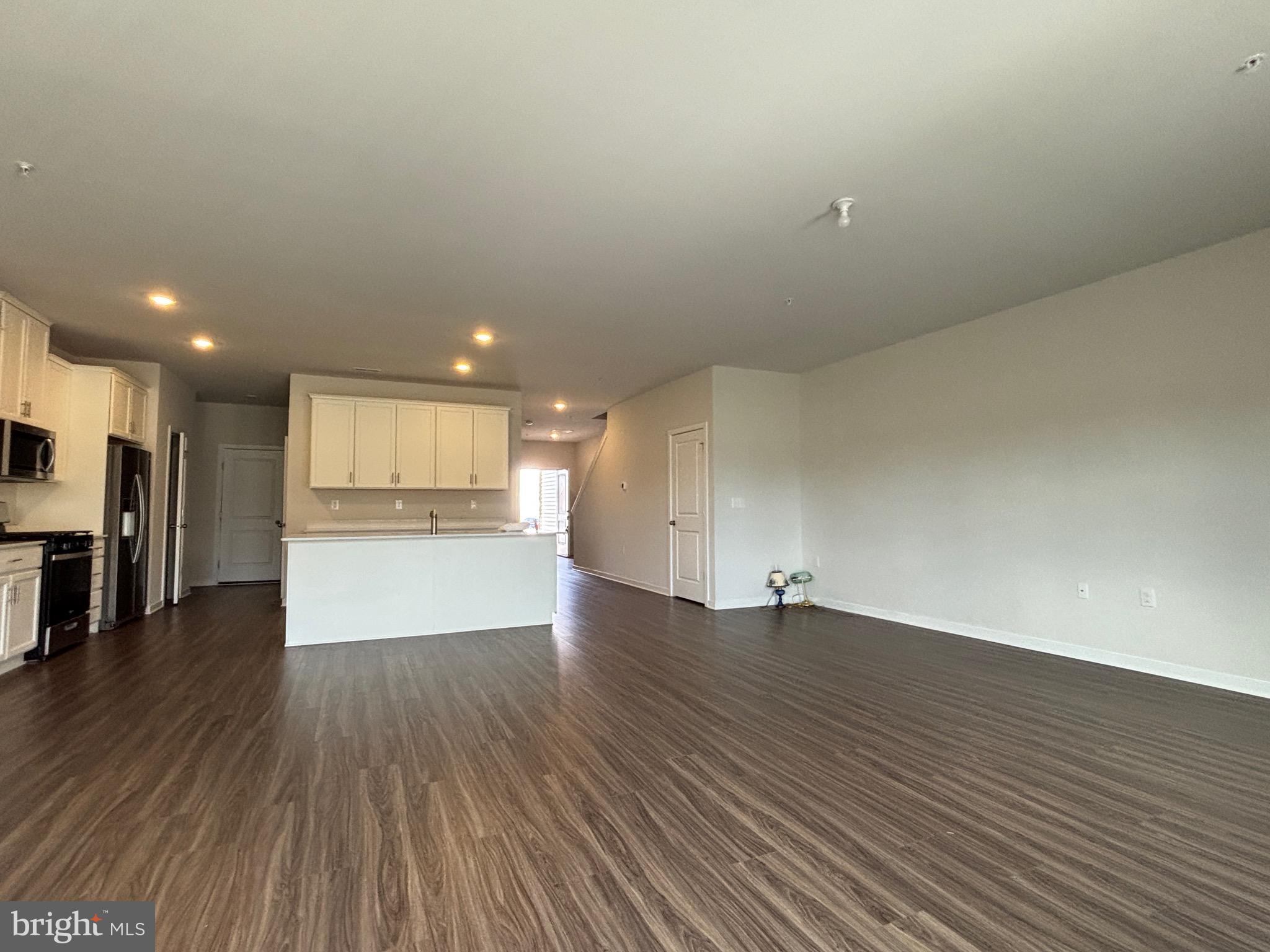 COVENTRY CHASE - Residential