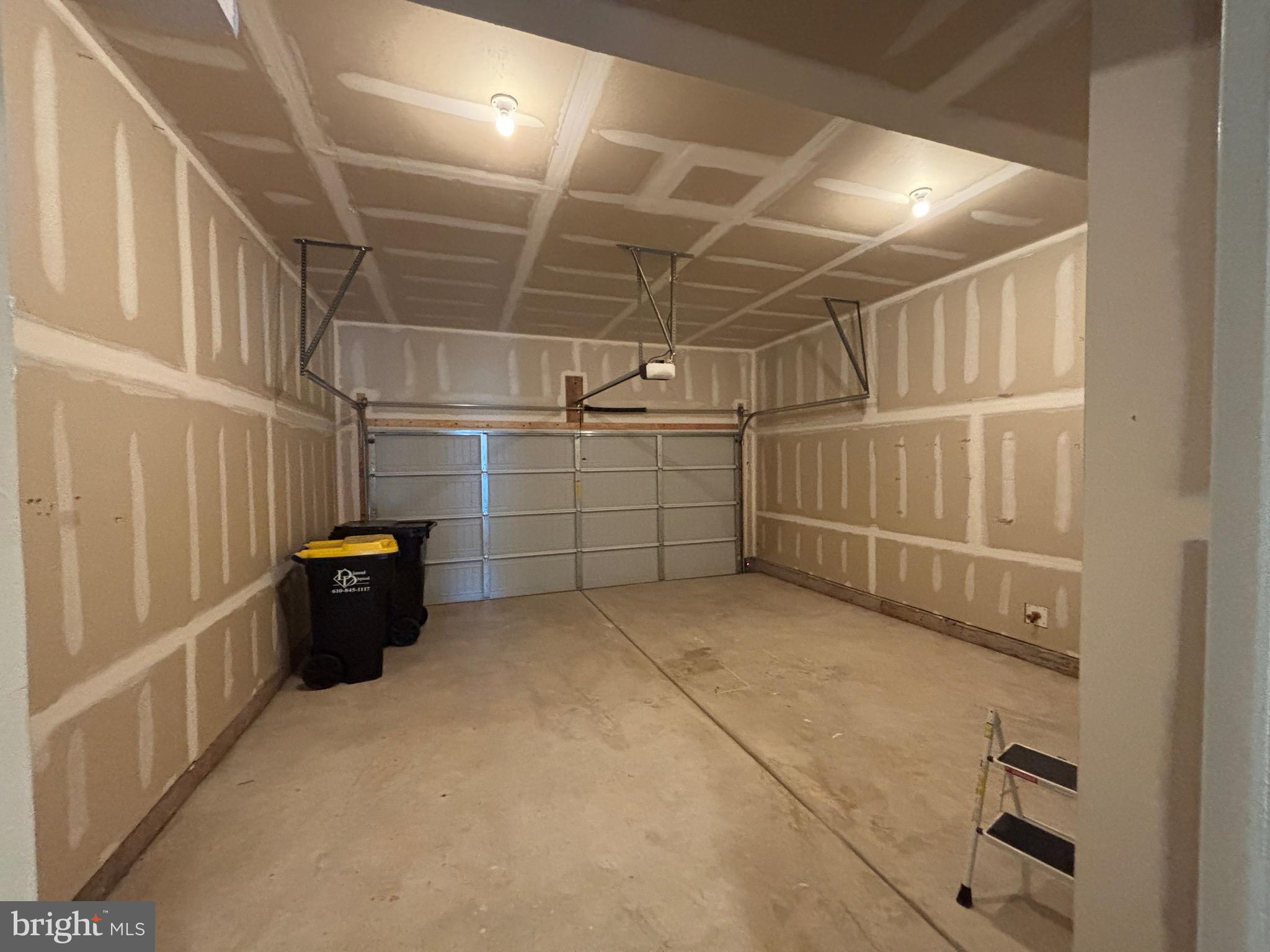 COVENTRY CHASE - Residential