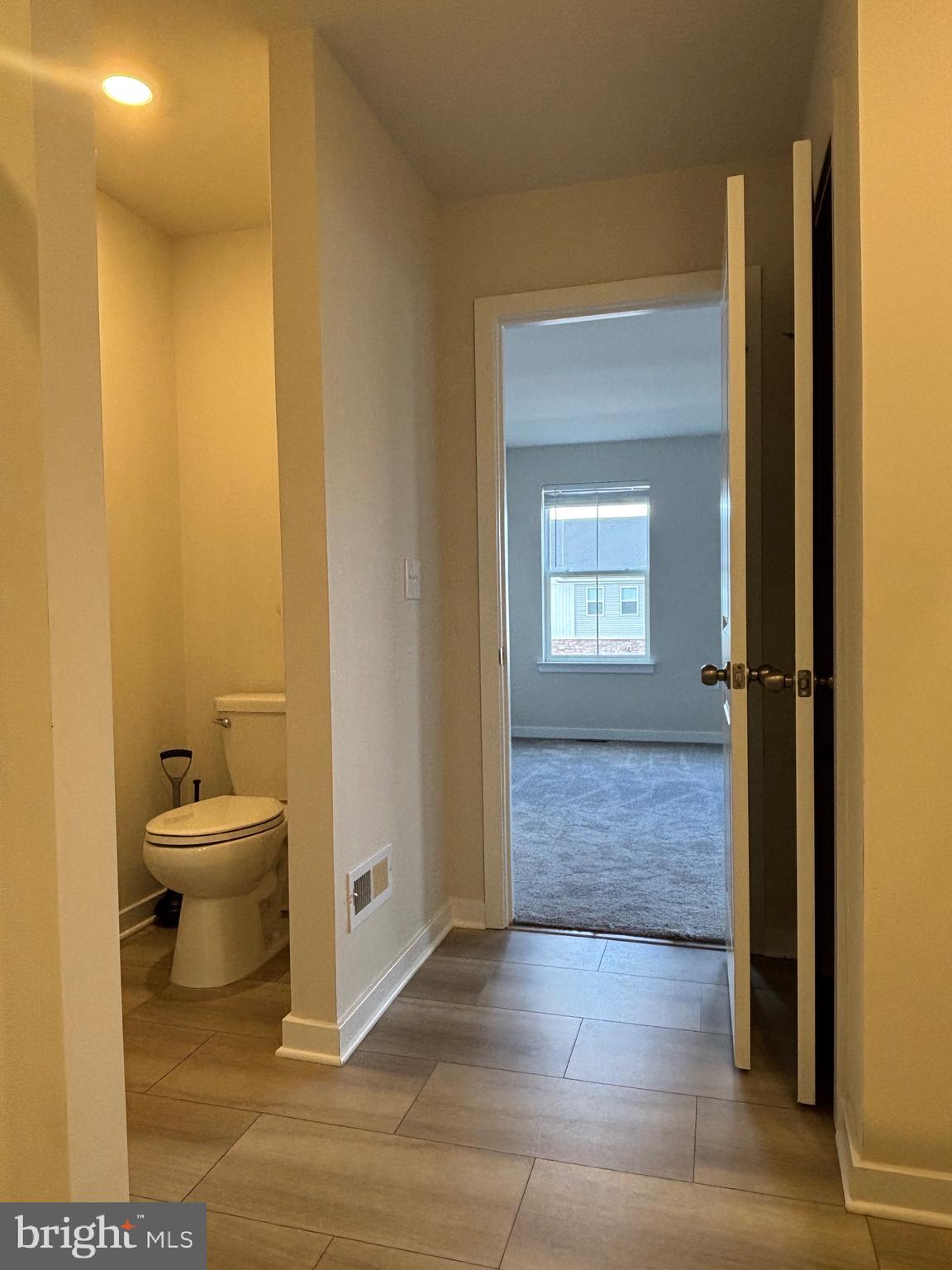 COVENTRY CHASE - Residential