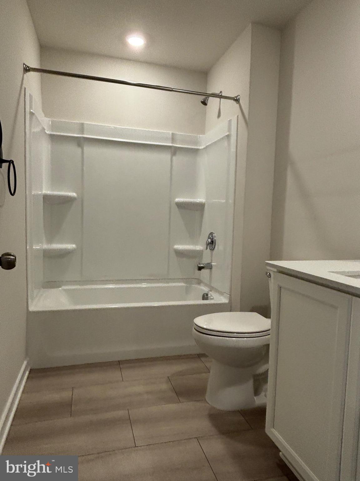 COVENTRY CHASE - Residential