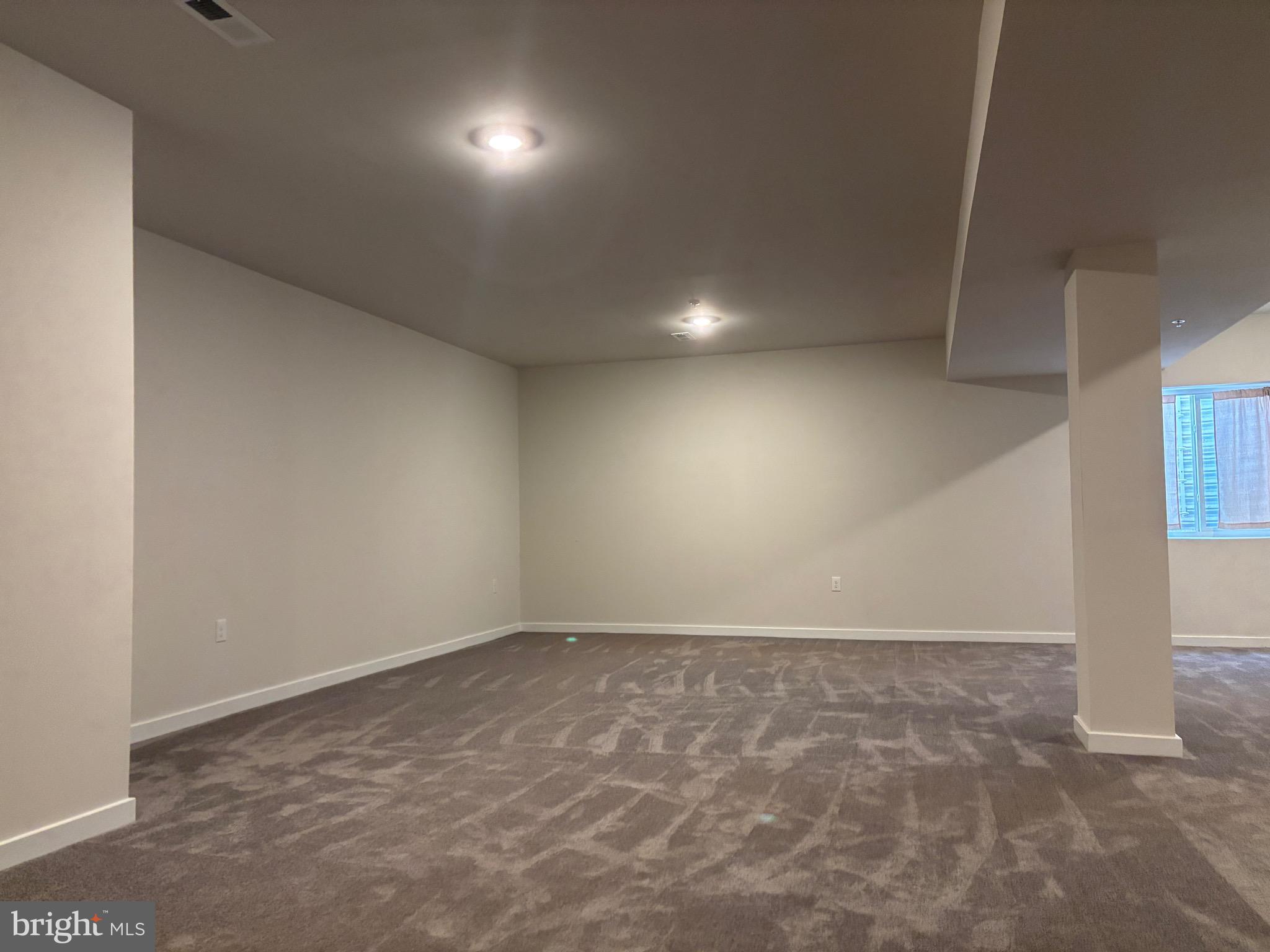 COVENTRY CHASE - Residential