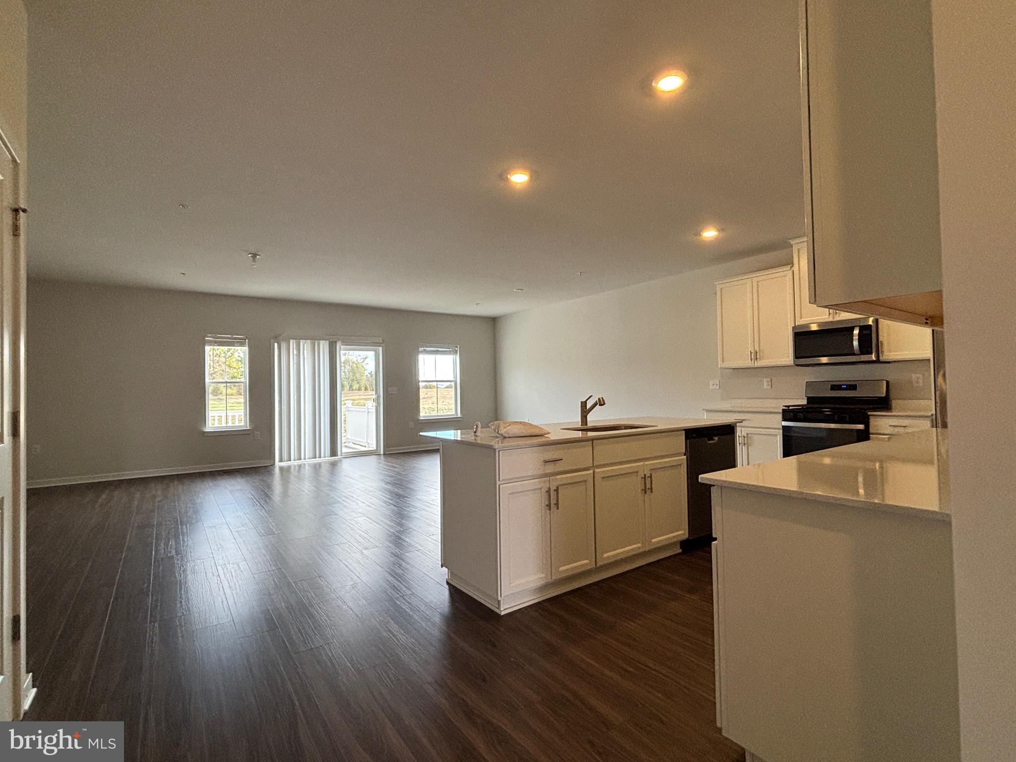 COVENTRY CHASE - Residential