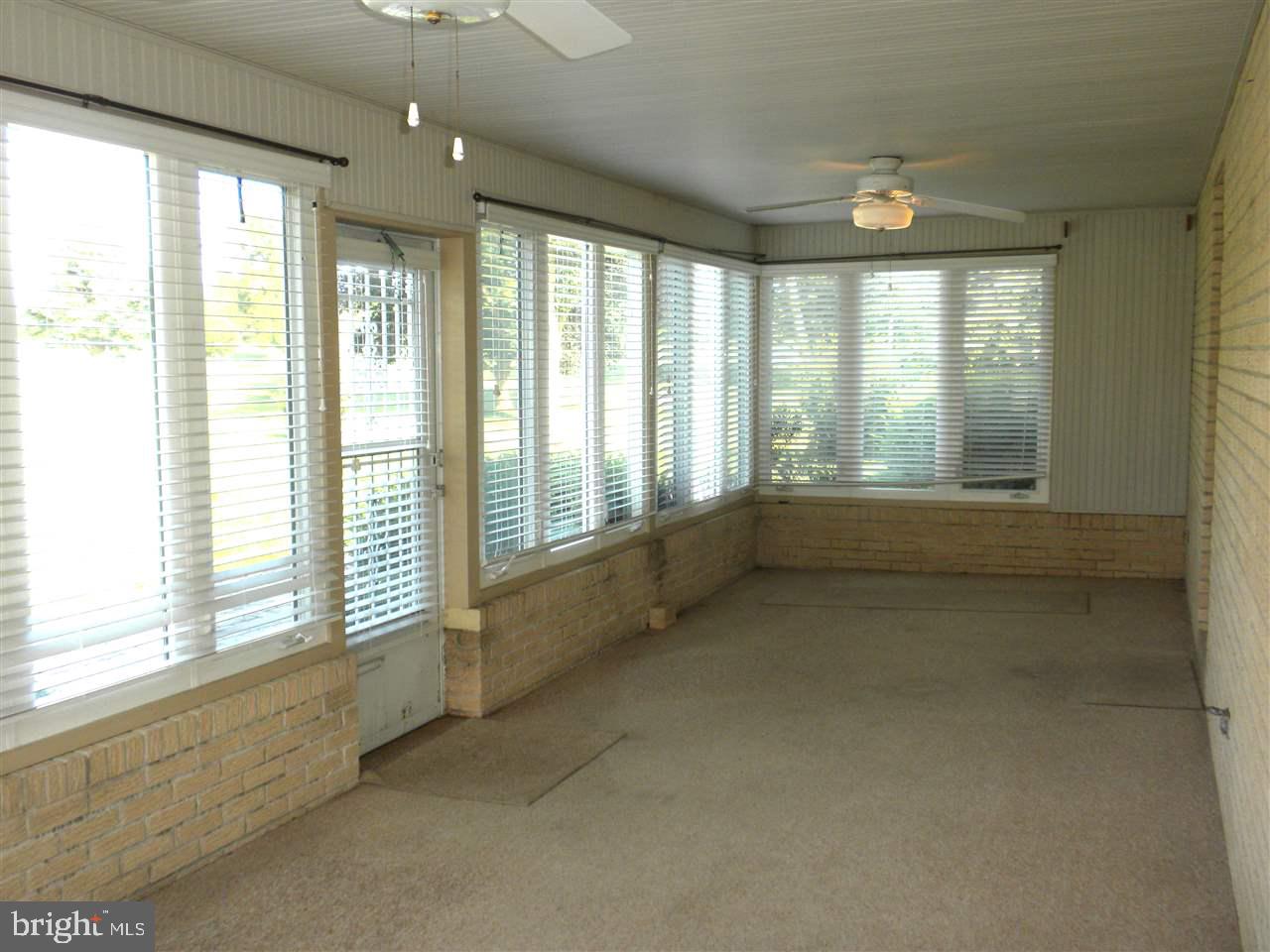 OUTDOOR COUNTRY CLUB - Residential