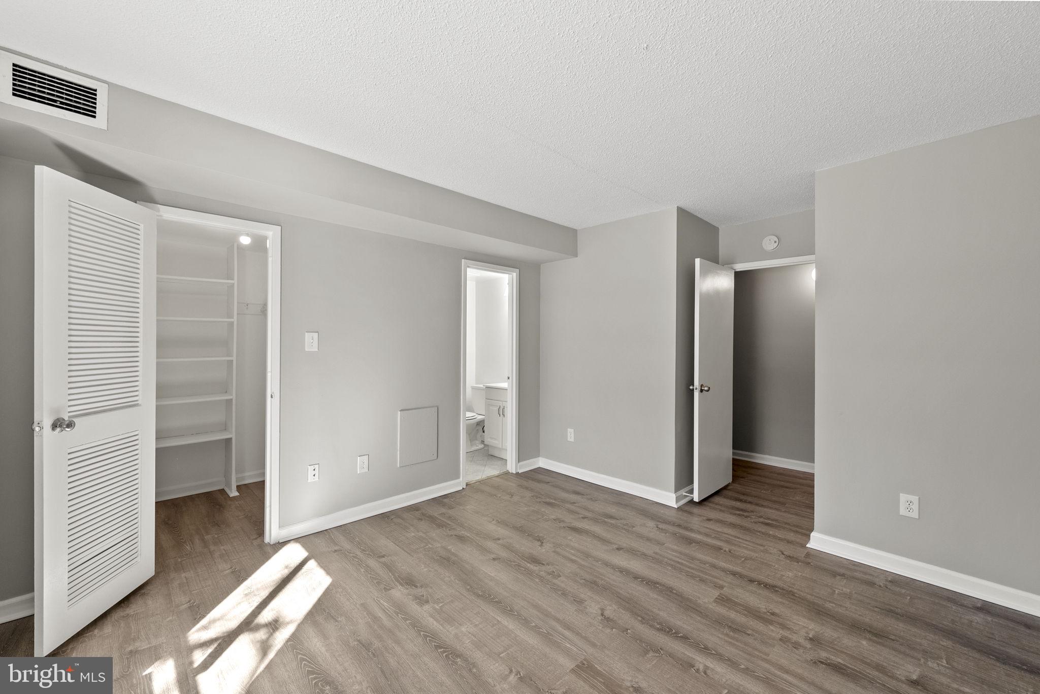 SHADOWOOD - Residential