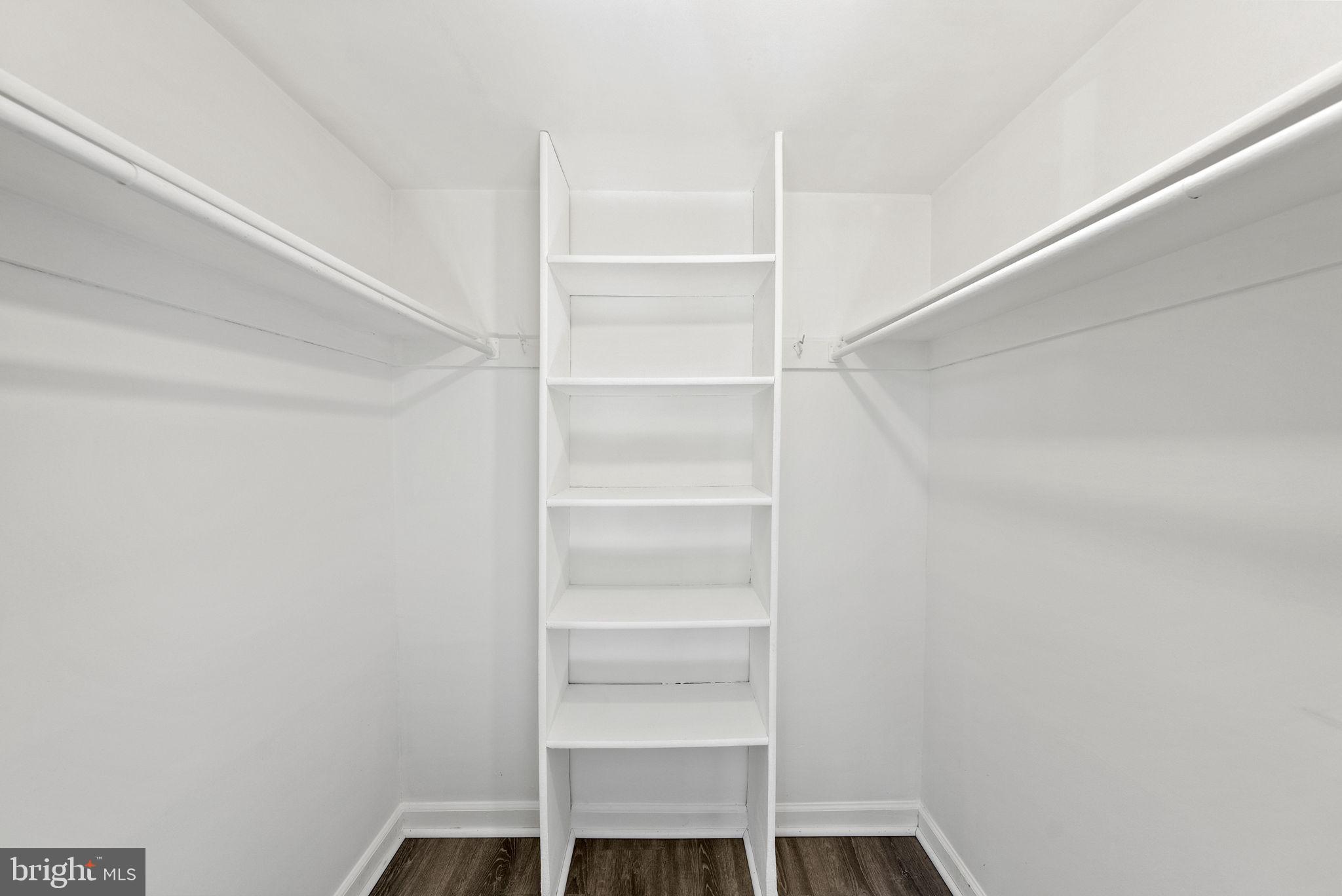 SHADOWOOD - Residential