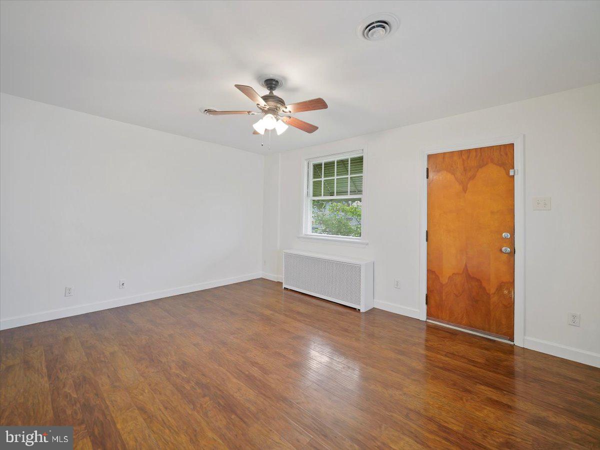 HAGERSTOWN - Residential