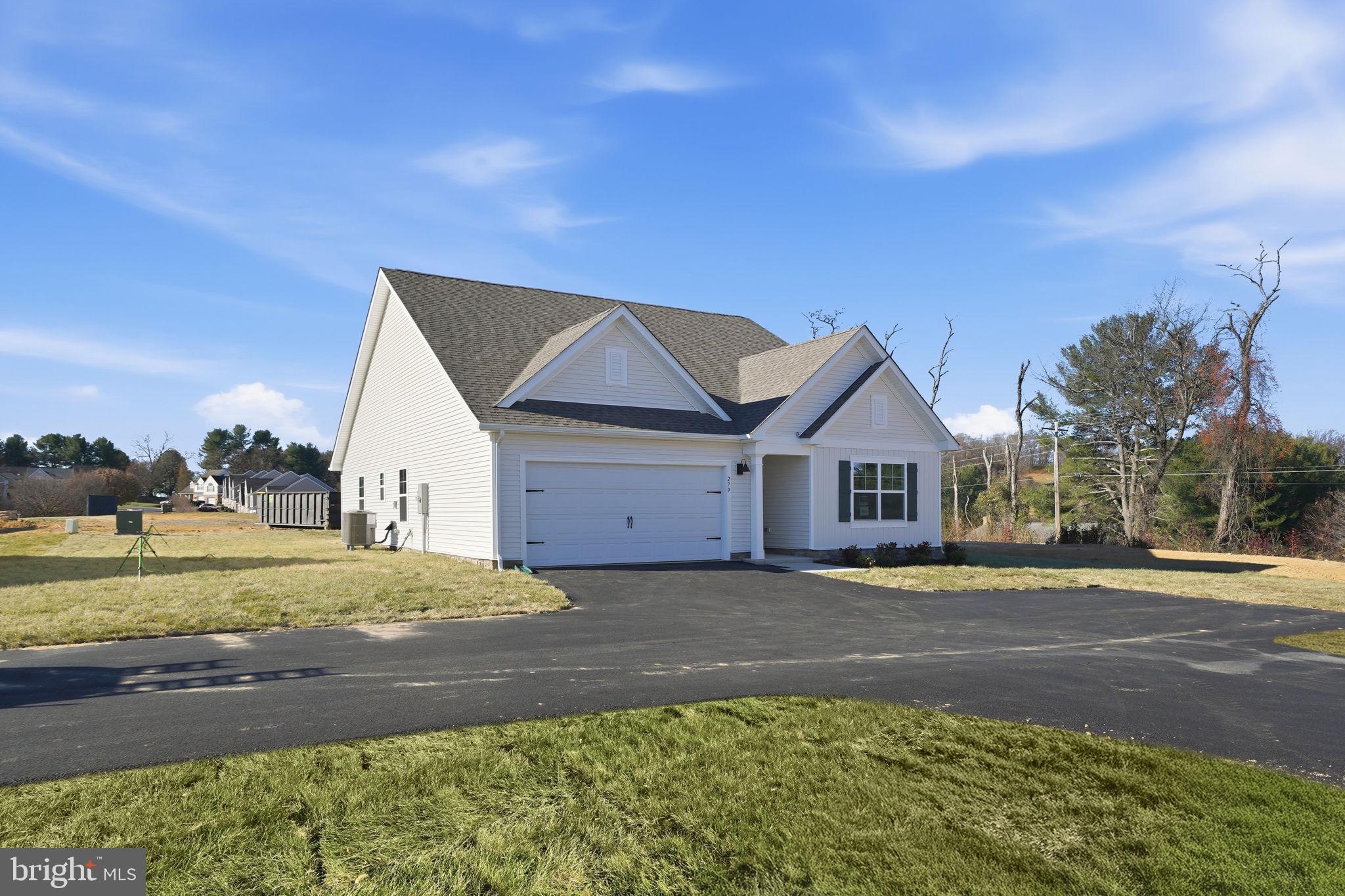 SPRING LAKES - Residential