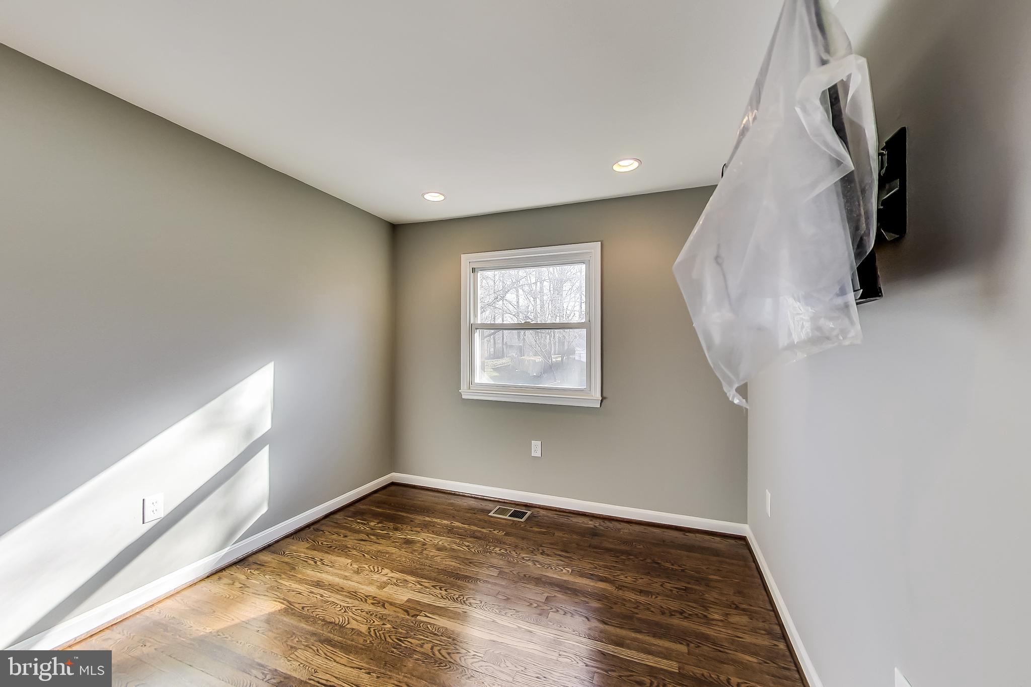 MARLBORO MEADOWS - Residential