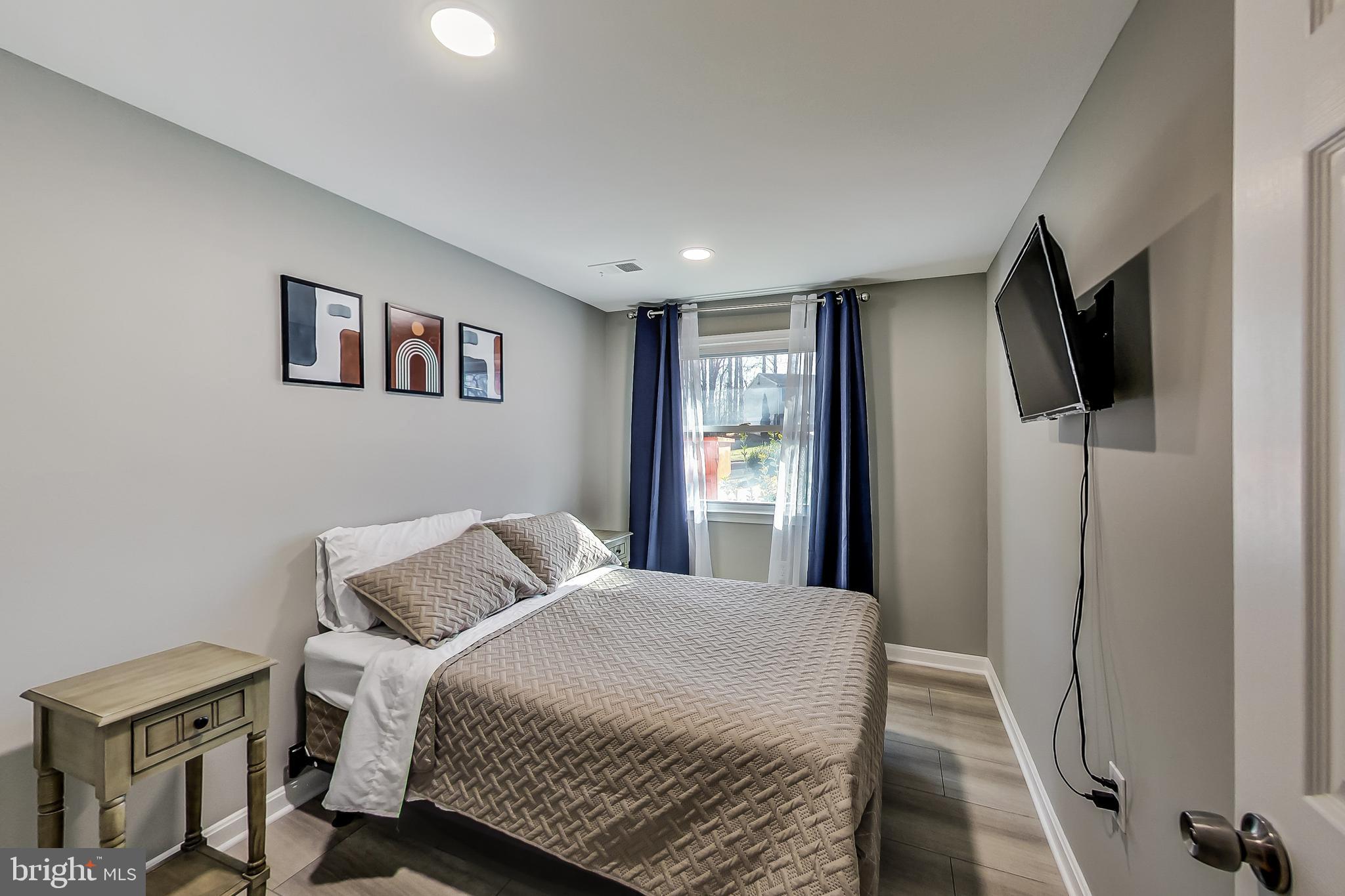 MARLBORO MEADOWS - Residential