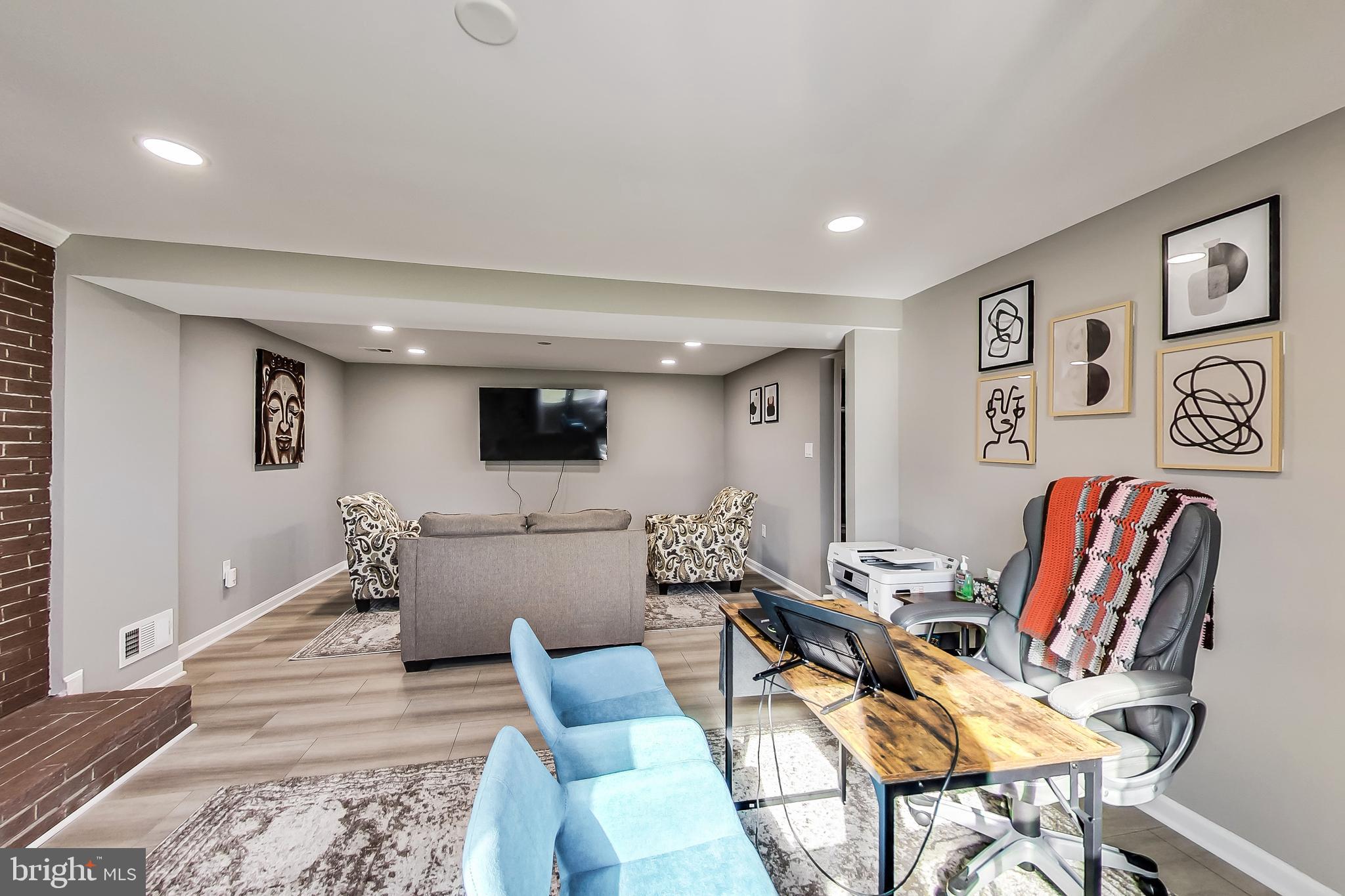 MARLBORO MEADOWS - Residential