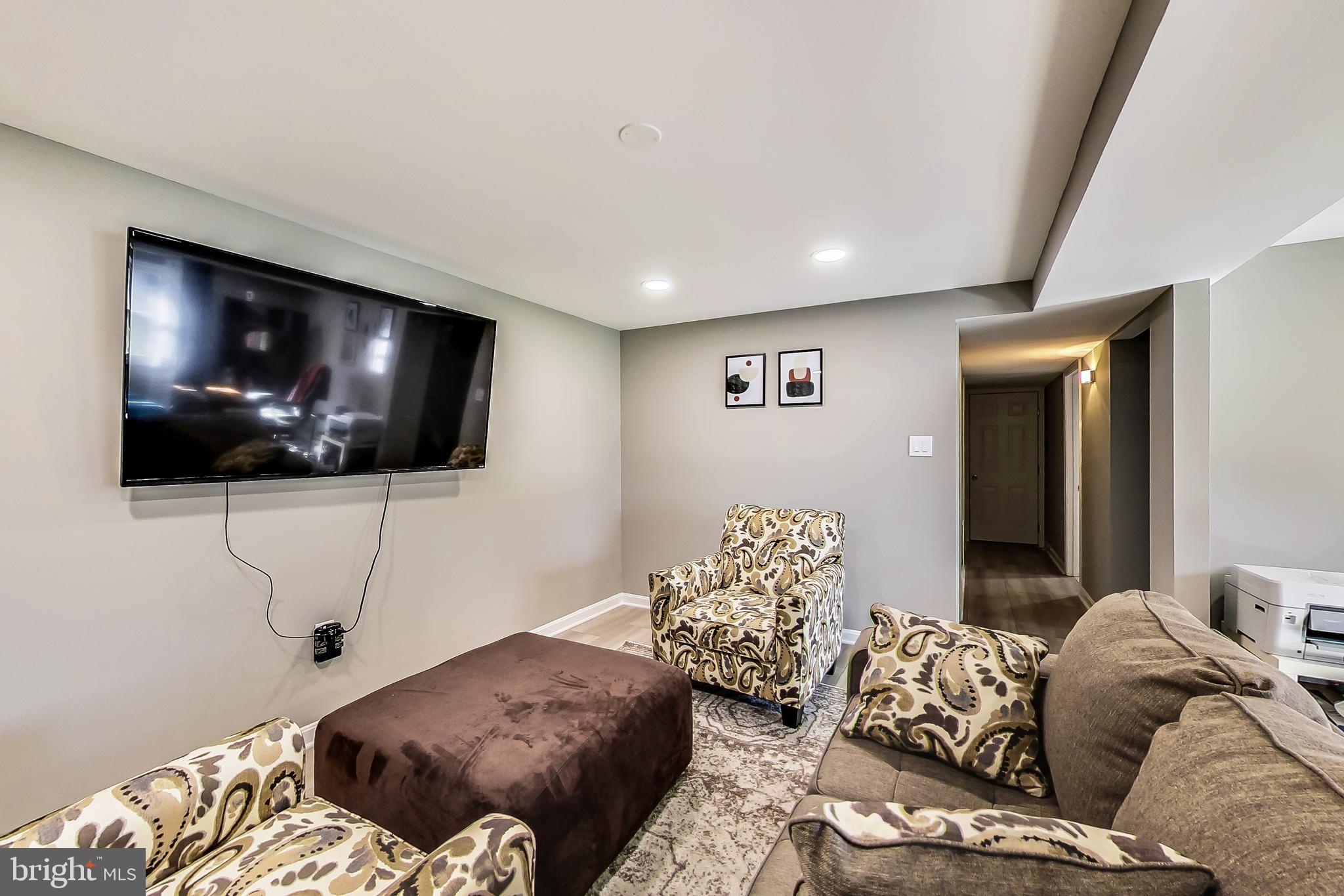 MARLBORO MEADOWS - Residential