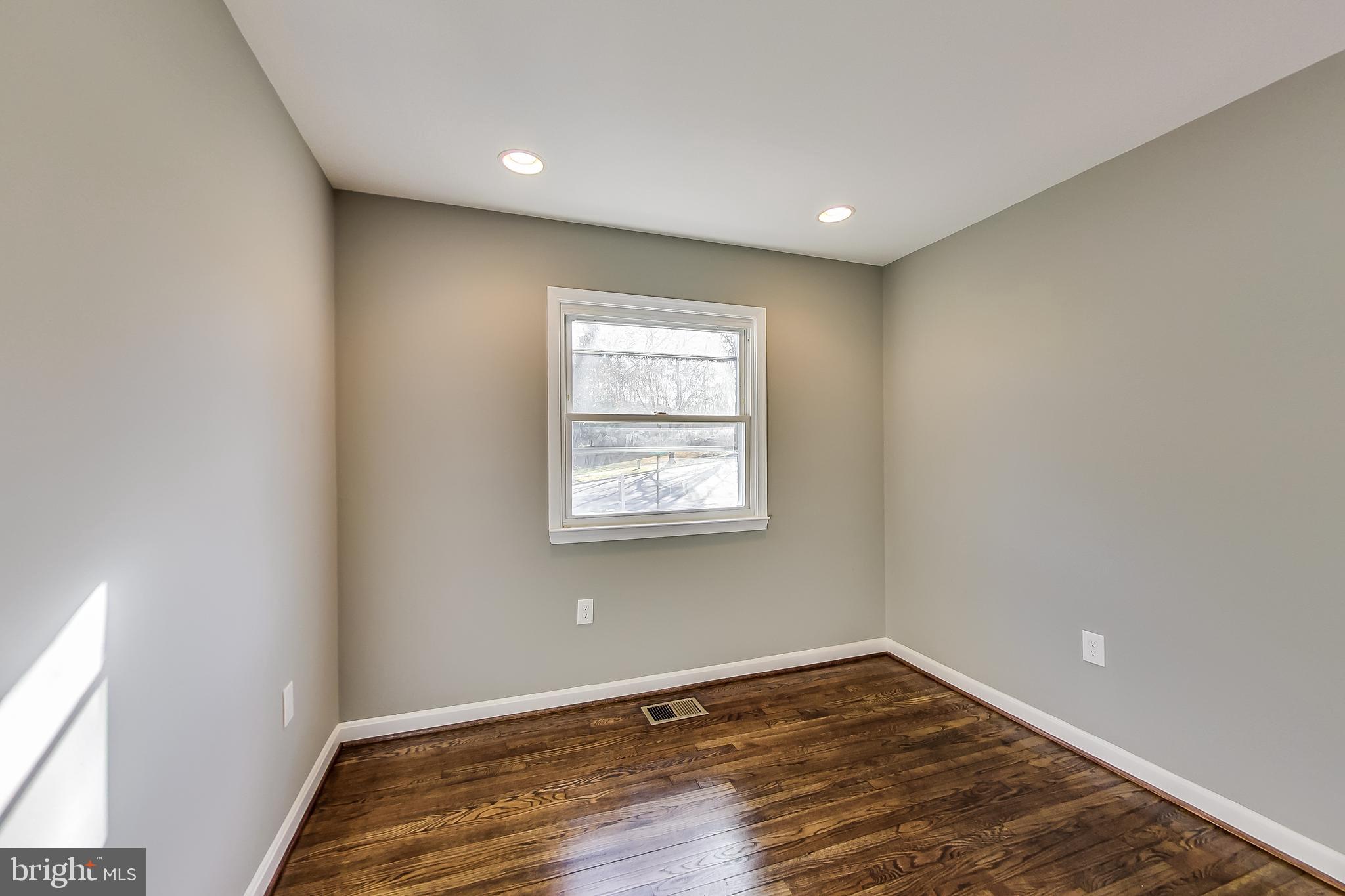 MARLBORO MEADOWS - Residential