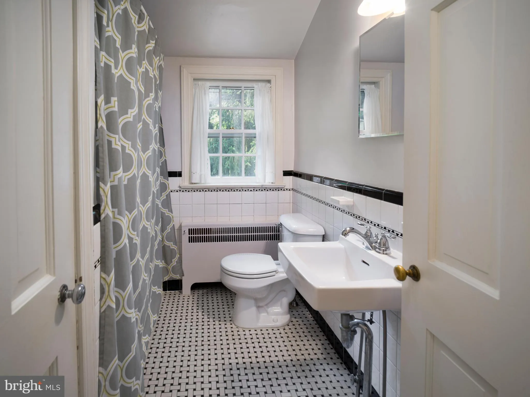 Bala Cynwyd, Pennsylvania 19004, United States, 4 Bedrooms Bedrooms, ,3 BathroomsBathrooms,Residential,Active,165737