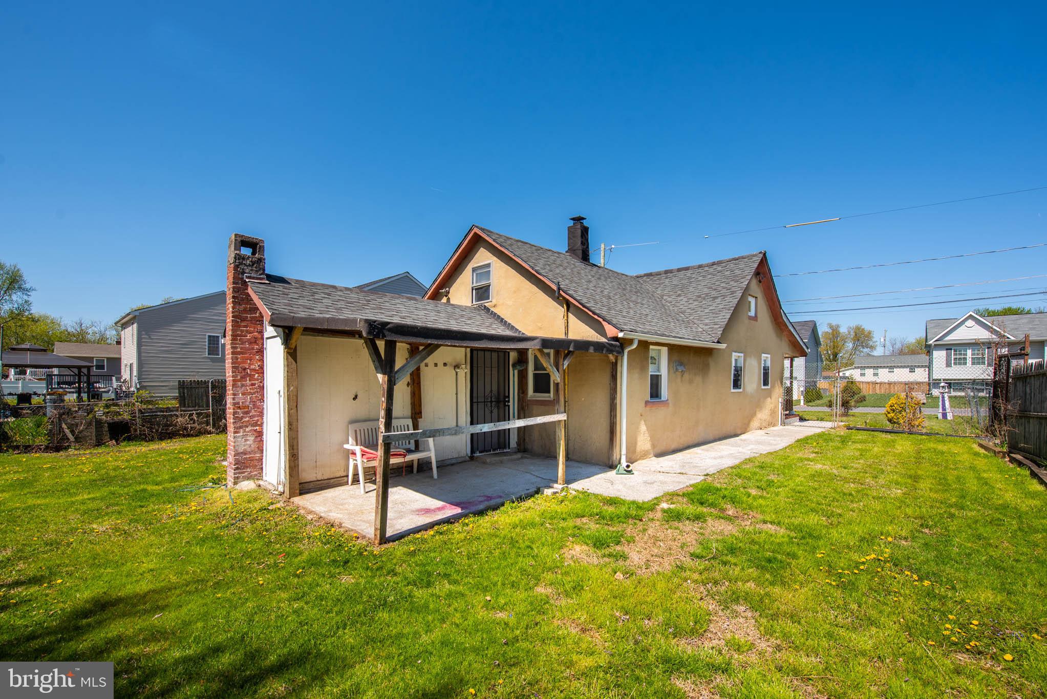 CATONSVILLE MANOR - Residential