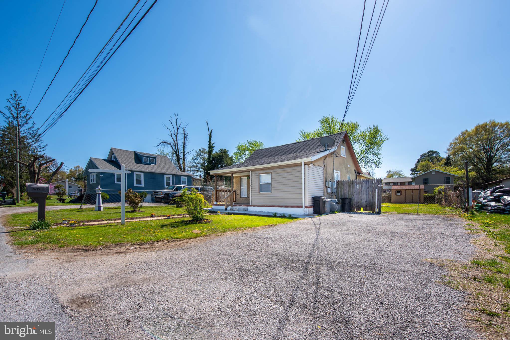 CATONSVILLE MANOR - Residential