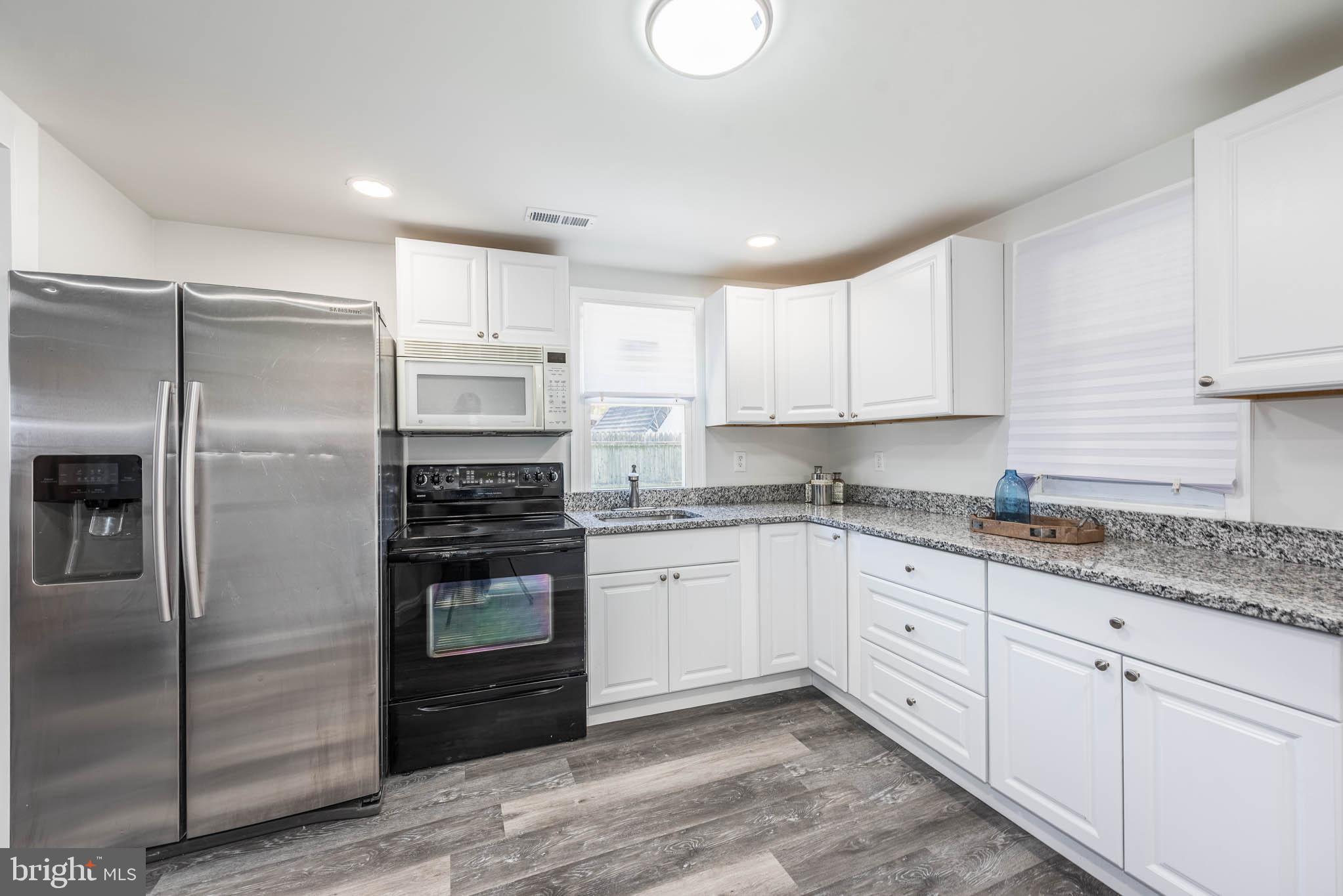 CATONSVILLE MANOR - Residential