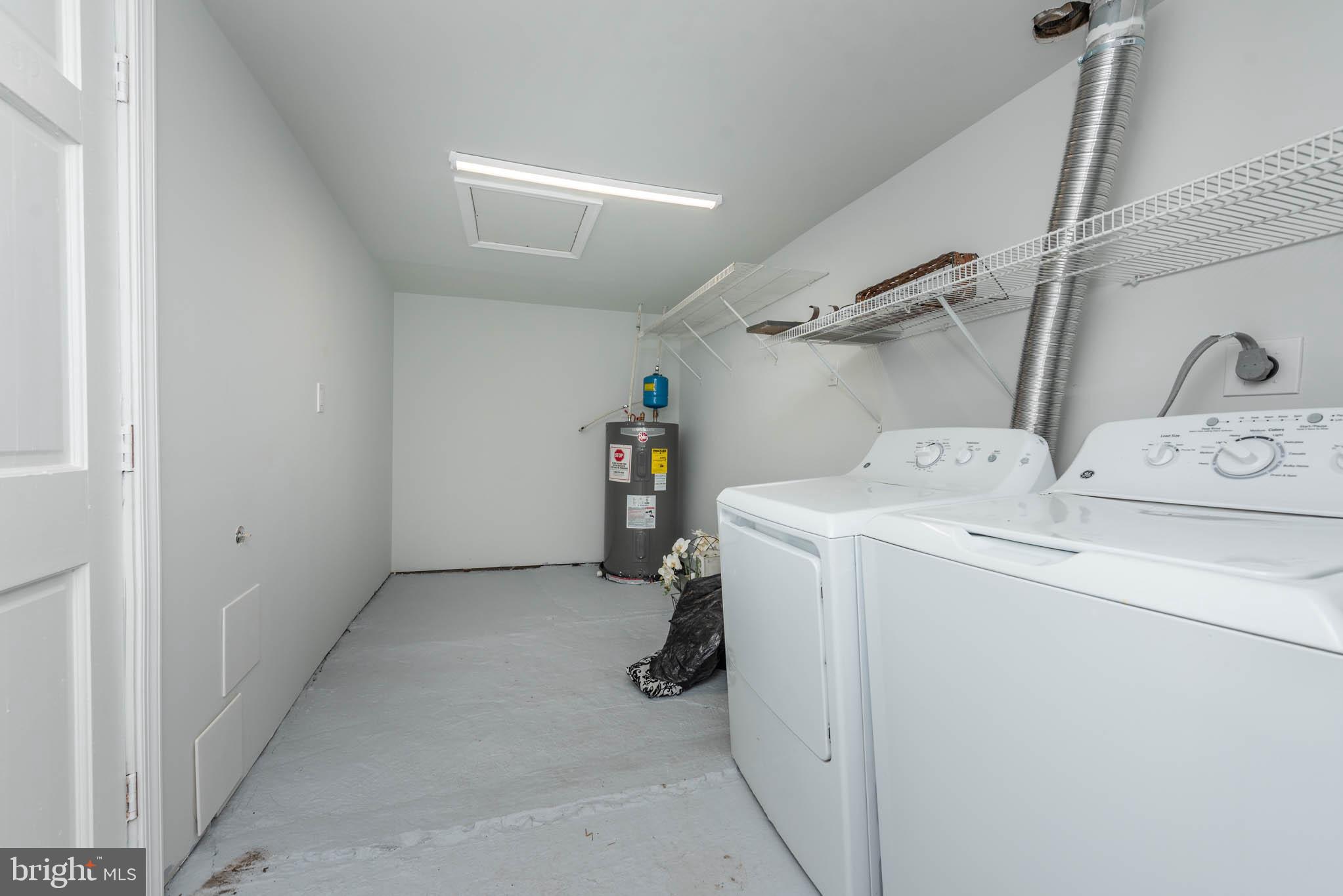 CATONSVILLE MANOR - Residential