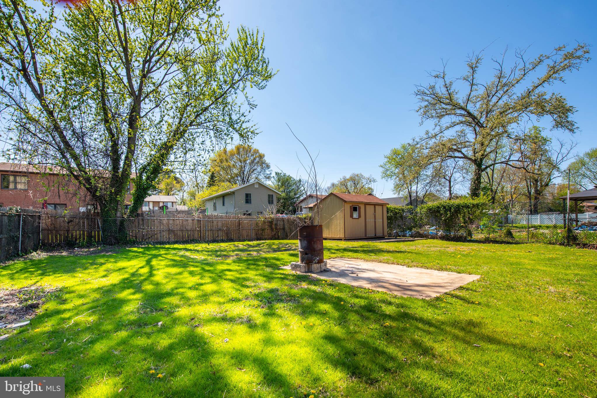 CATONSVILLE MANOR - Residential