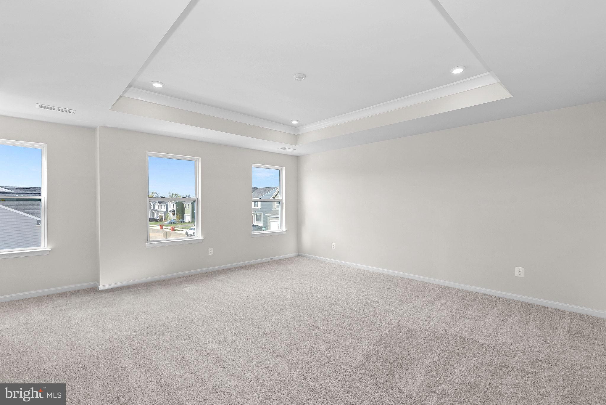 HUNTWELL WEST - Residential