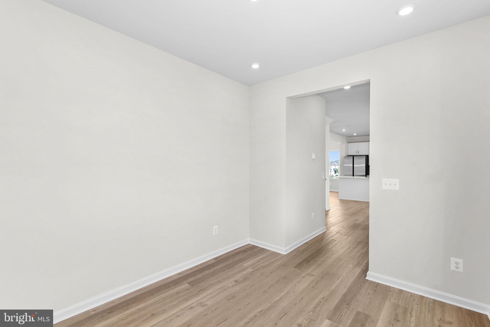 HUNTWELL WEST - Residential