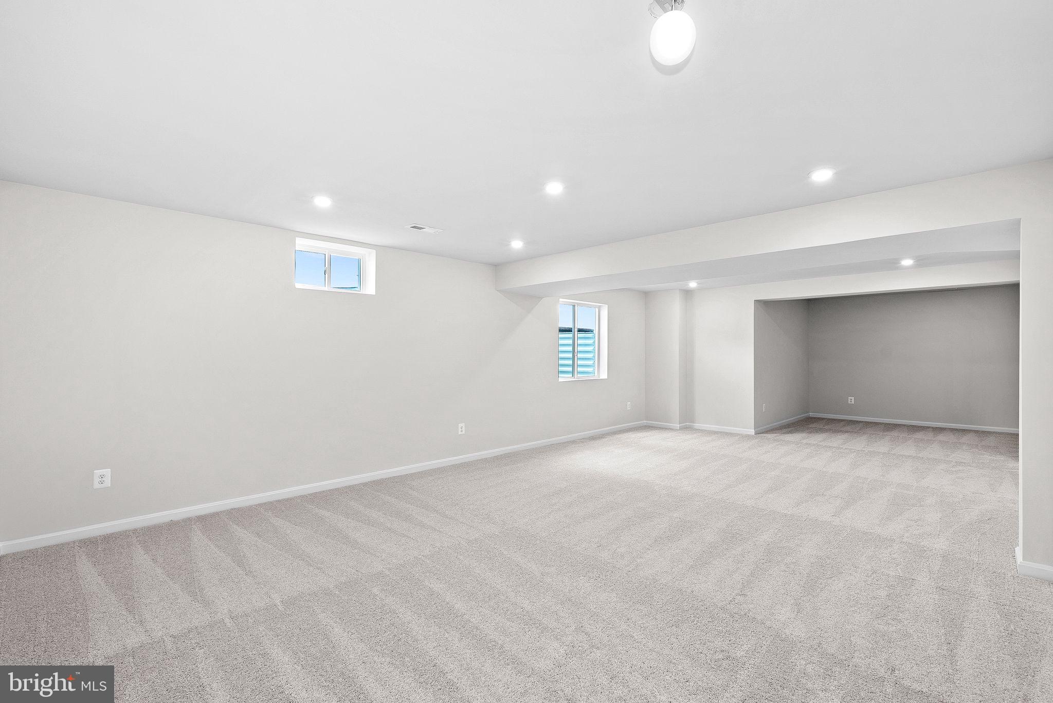 HUNTWELL WEST - Residential