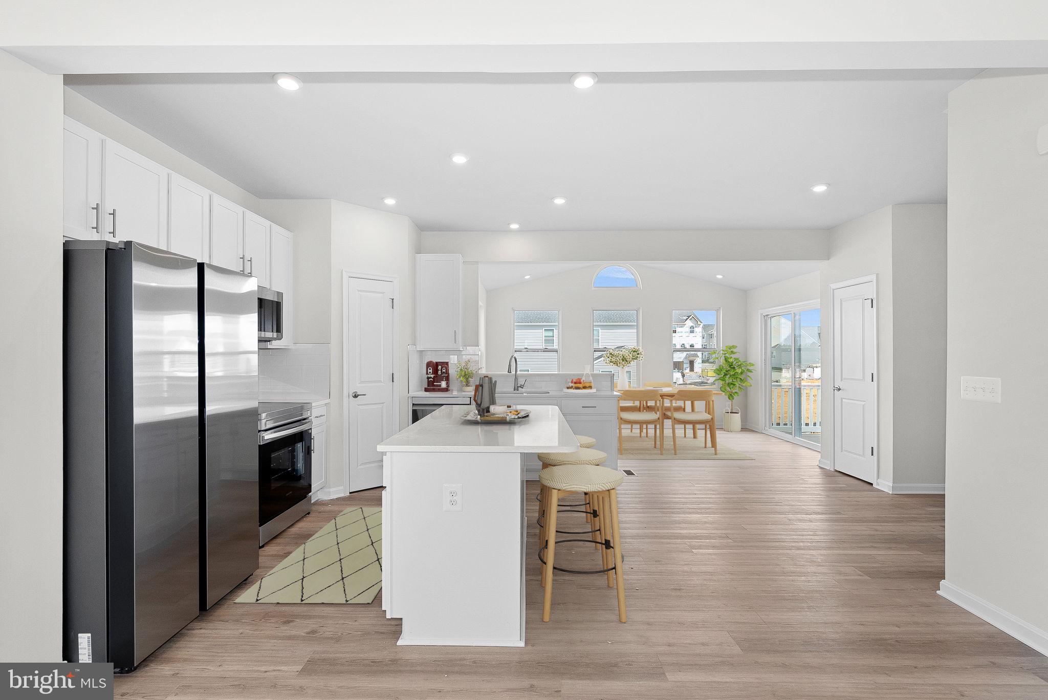 HUNTWELL WEST - Residential