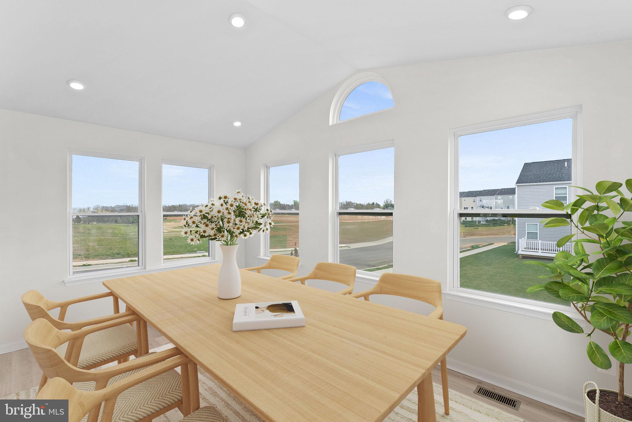 HUNTWELL WEST - Residential