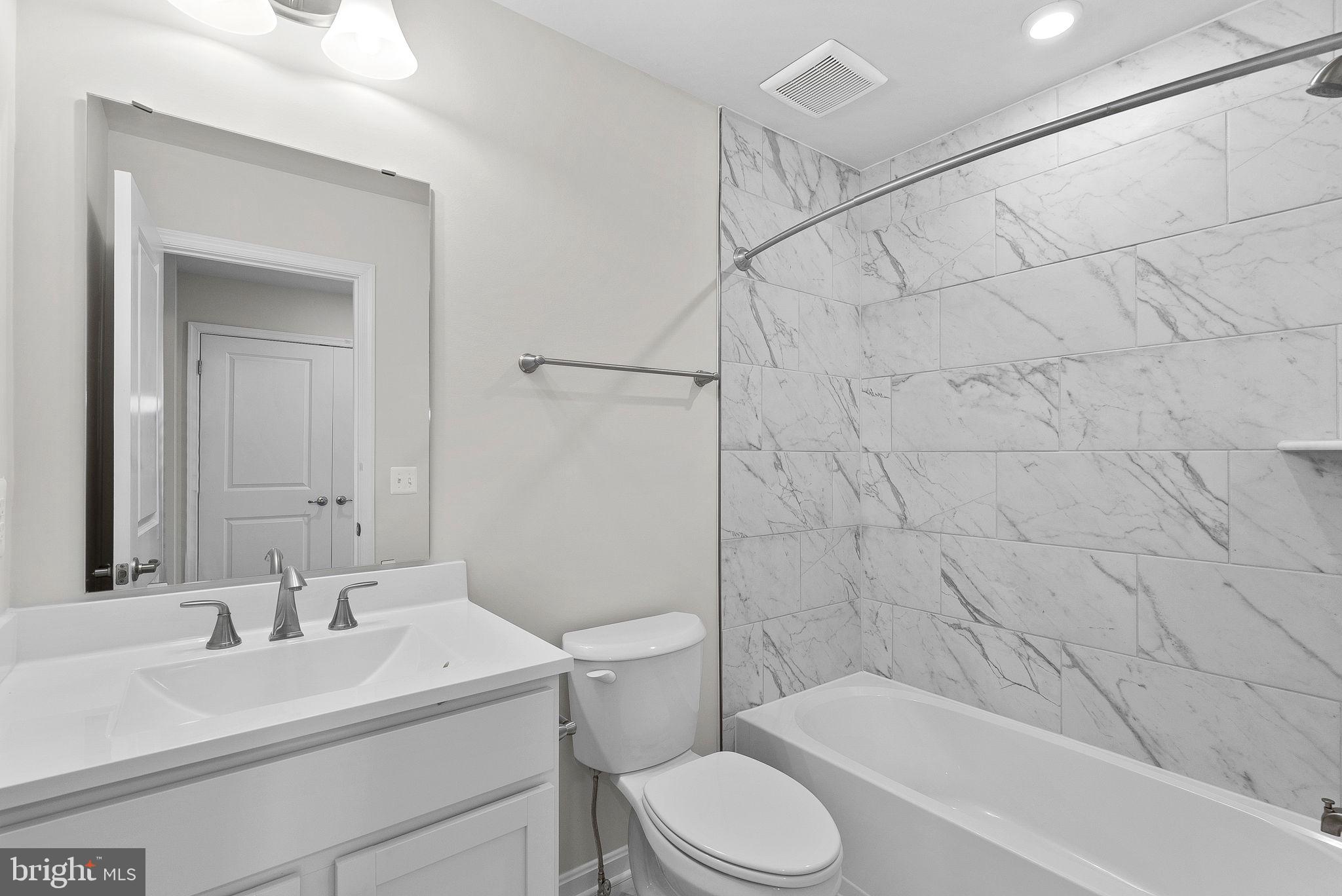 HUNTWELL WEST - Residential