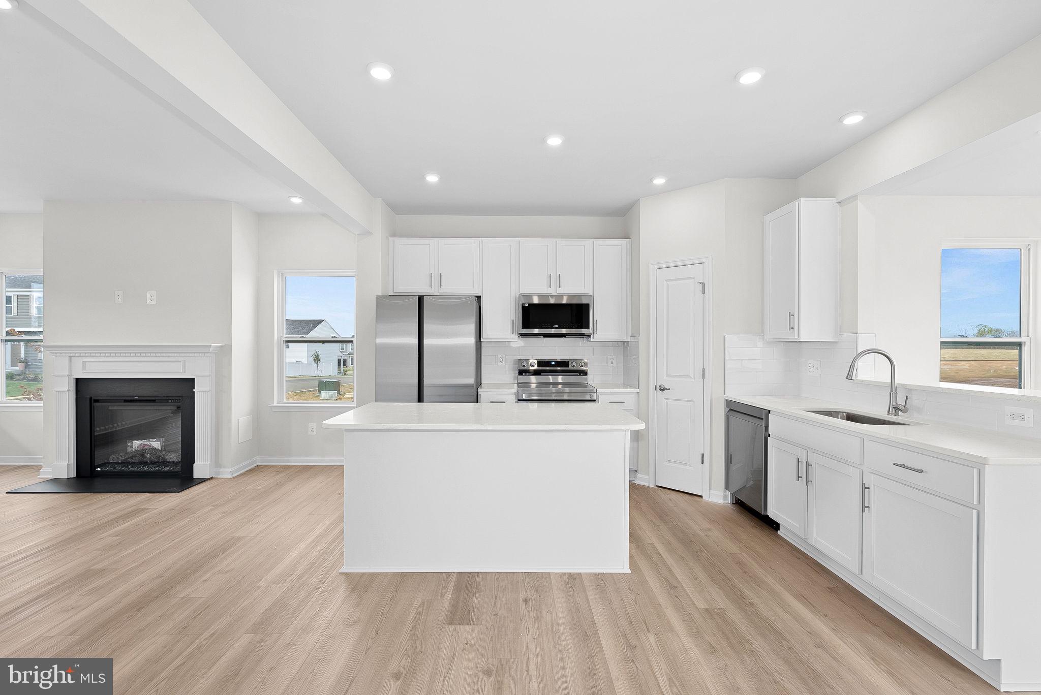 HUNTWELL WEST - Residential