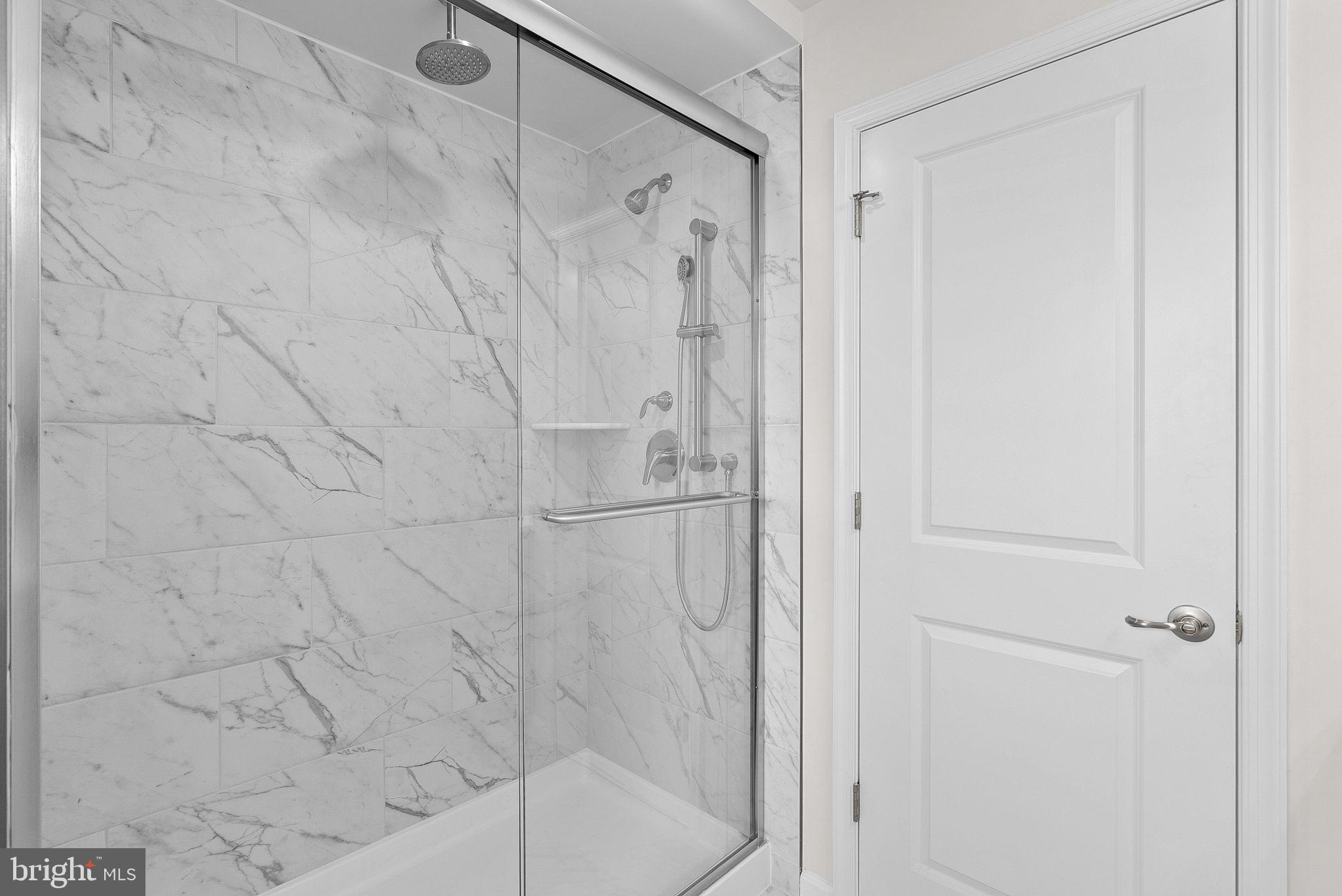 HUNTWELL WEST - Residential