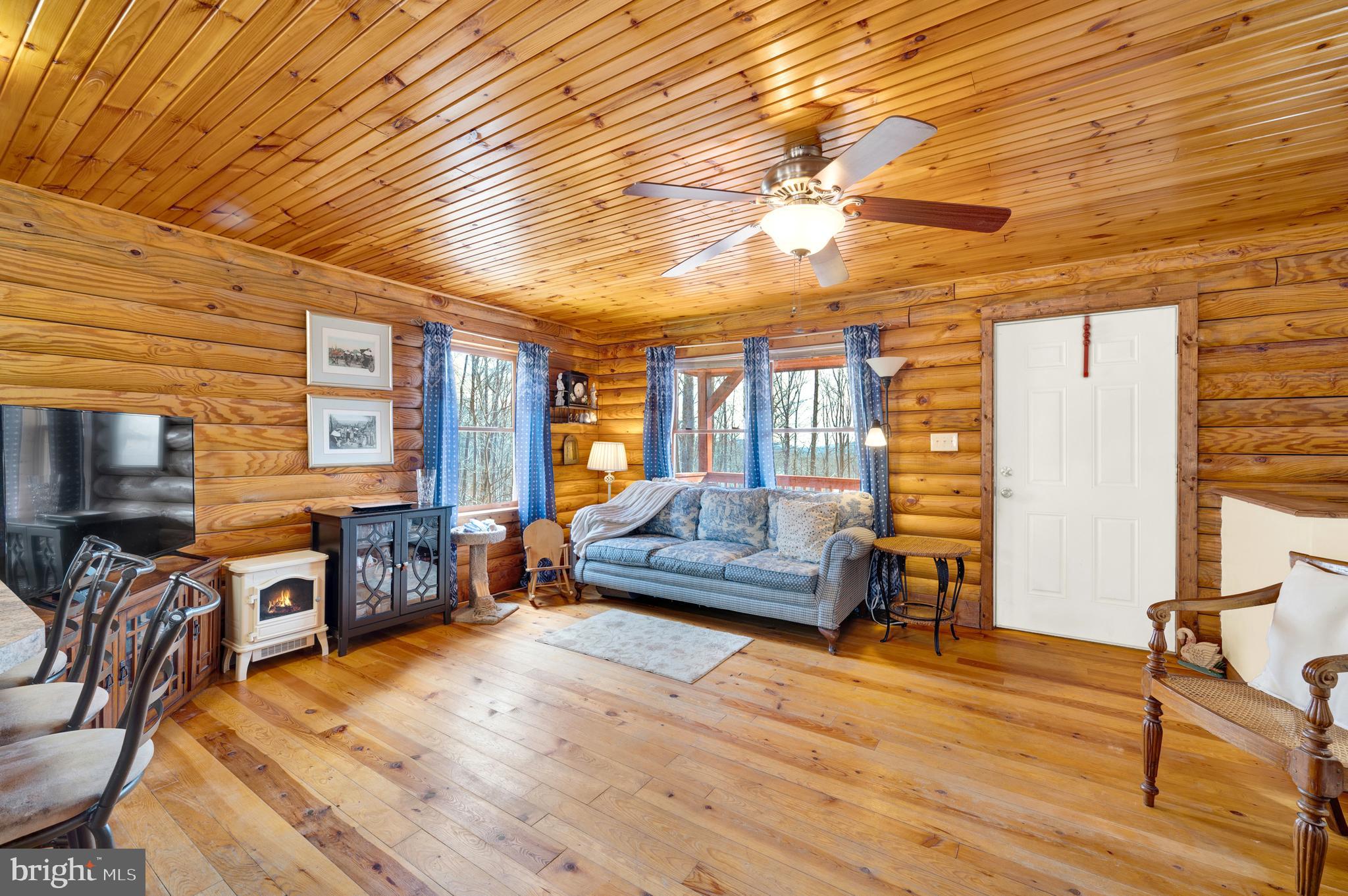 SHAWNEELAND - Residential