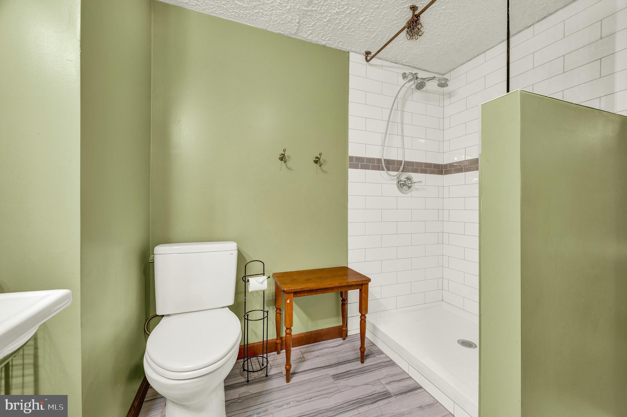 SHAWNEELAND - Residential