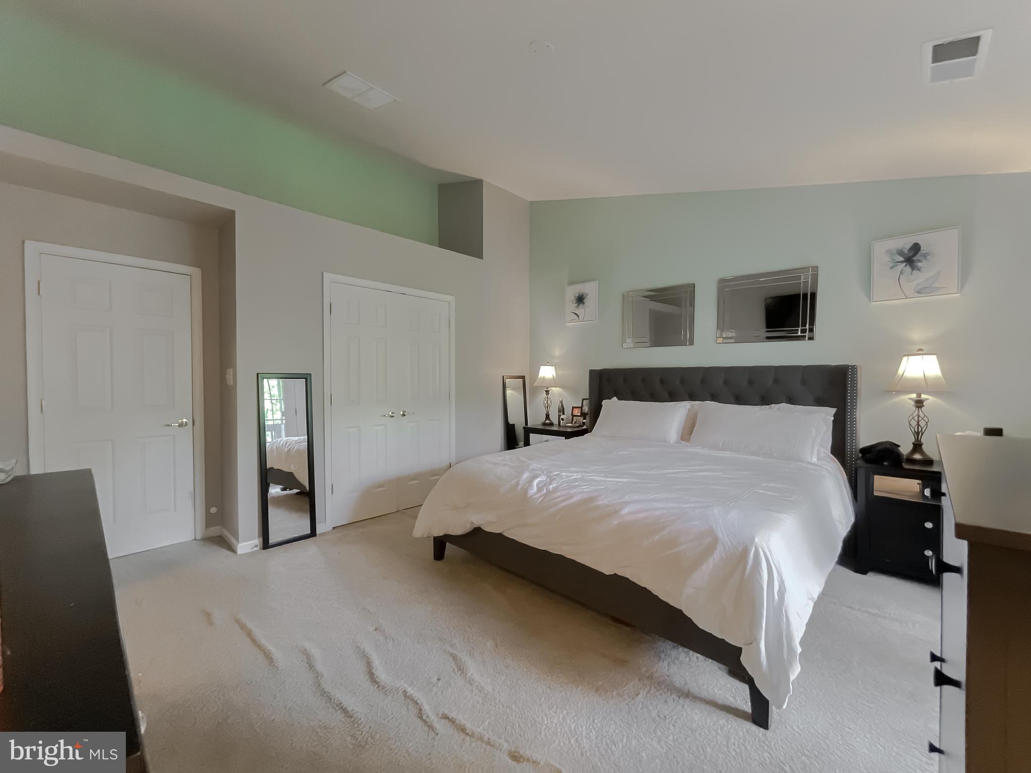 SHEFFIELD - Residential Lease