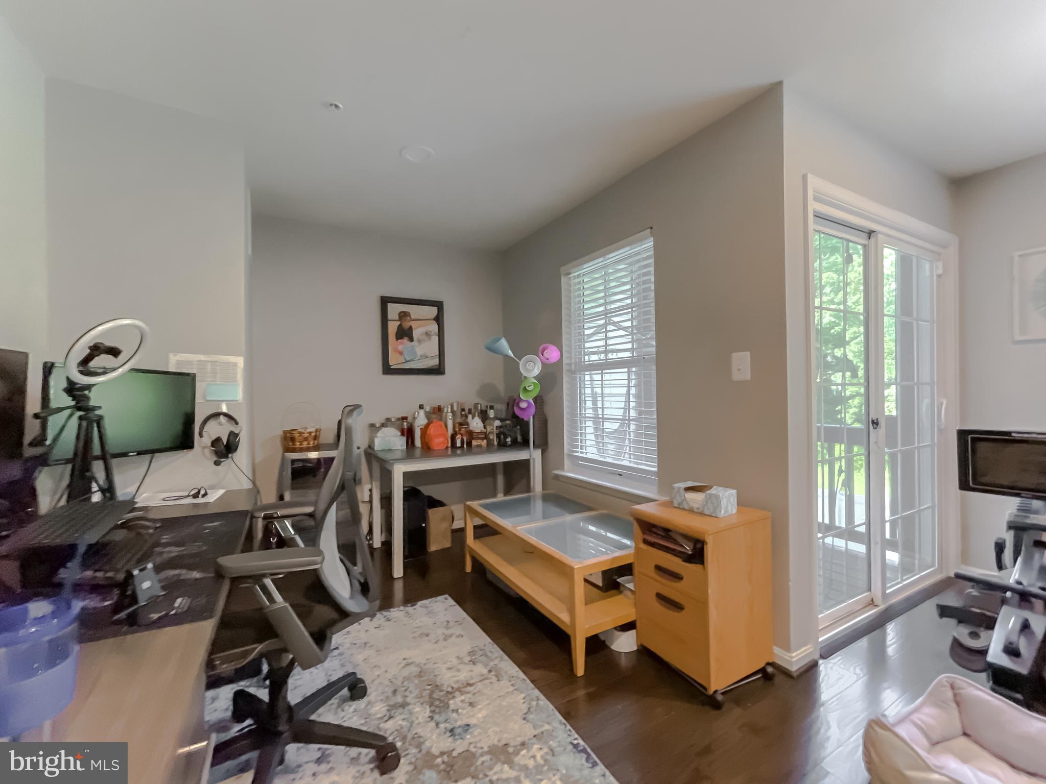 SHEFFIELD - Residential Lease