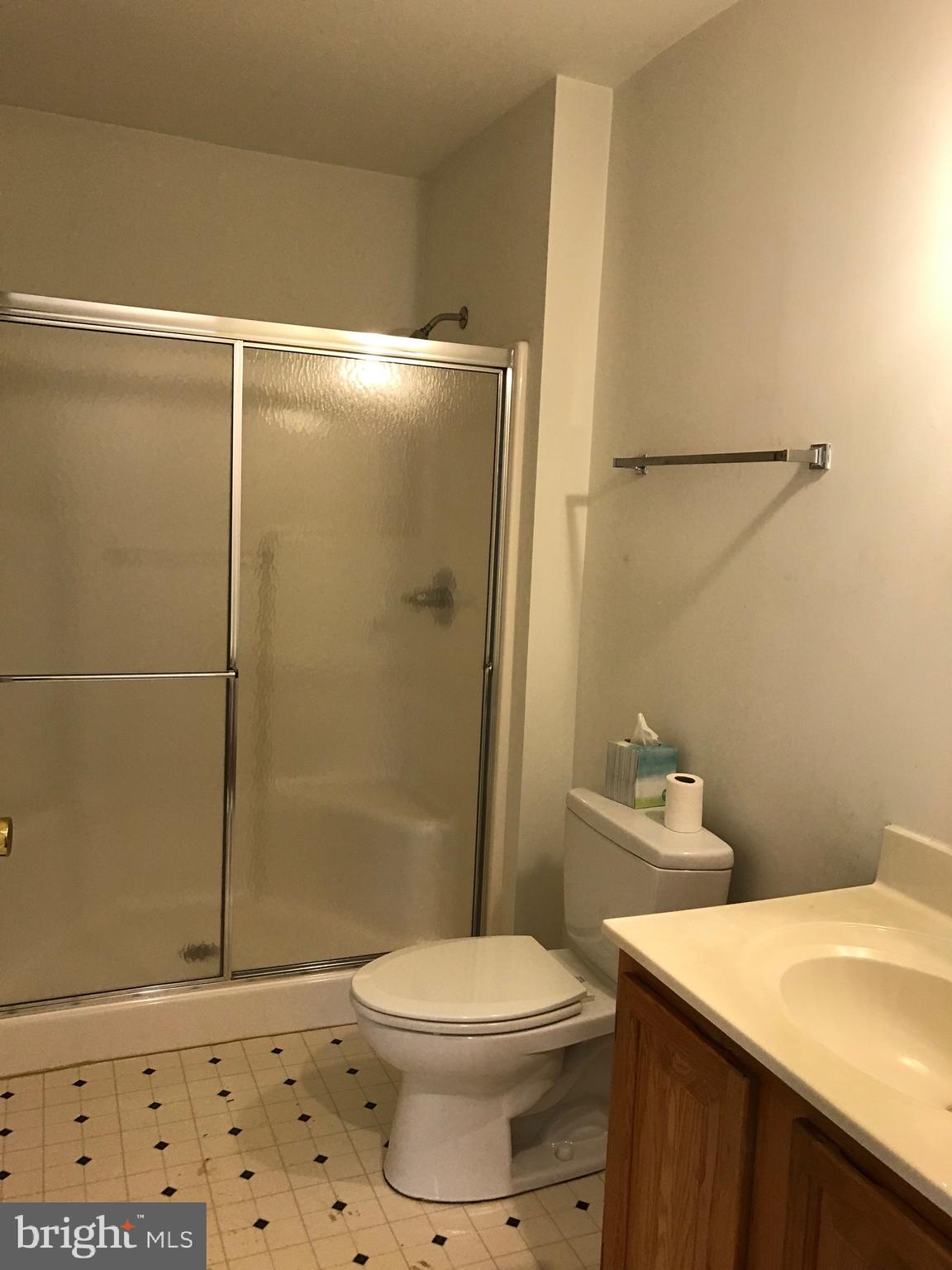 POOLESVILLE OUTSIDE - Residential