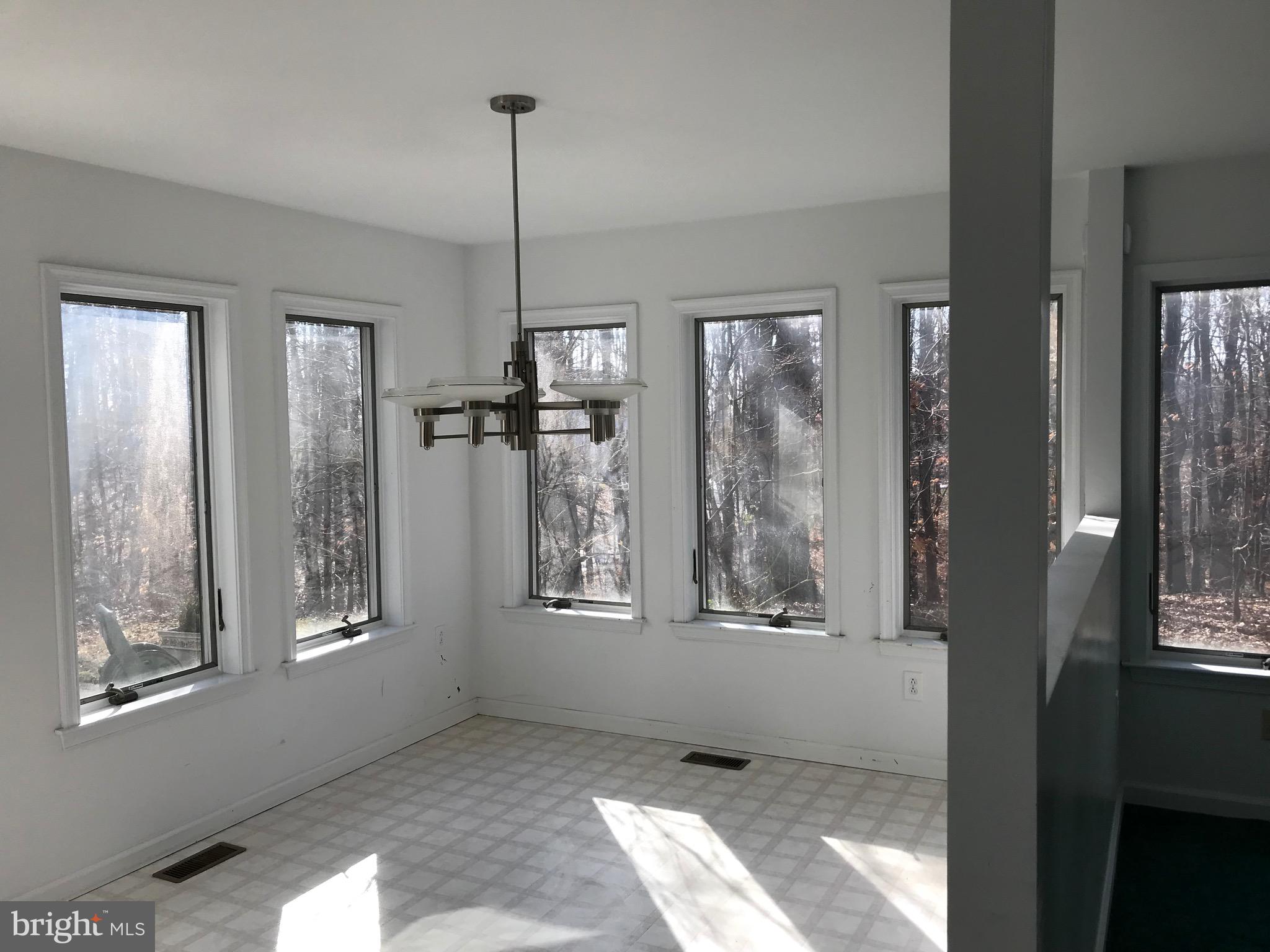 POOLESVILLE OUTSIDE - Residential