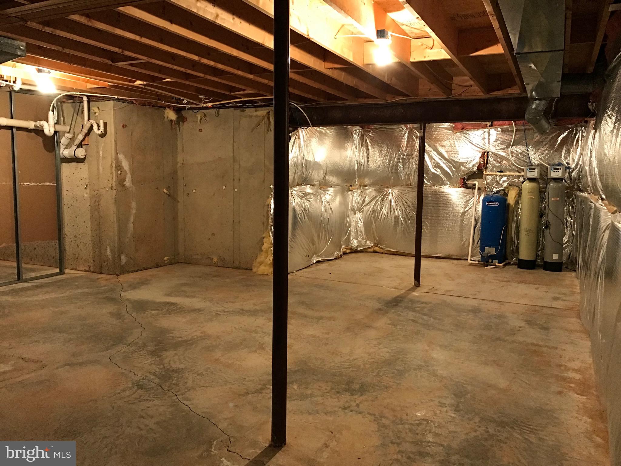 POOLESVILLE OUTSIDE - Residential