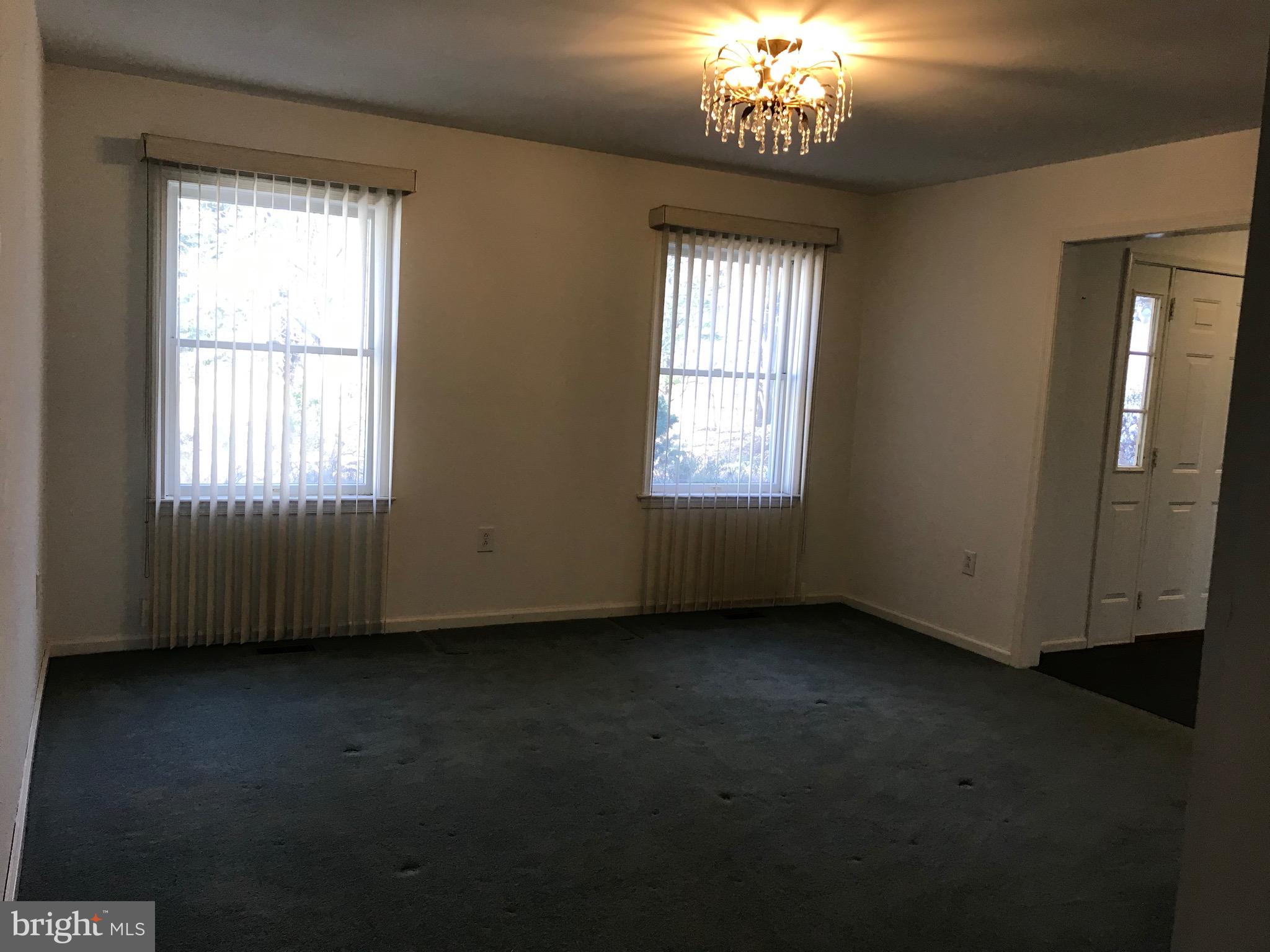 POOLESVILLE OUTSIDE - Residential