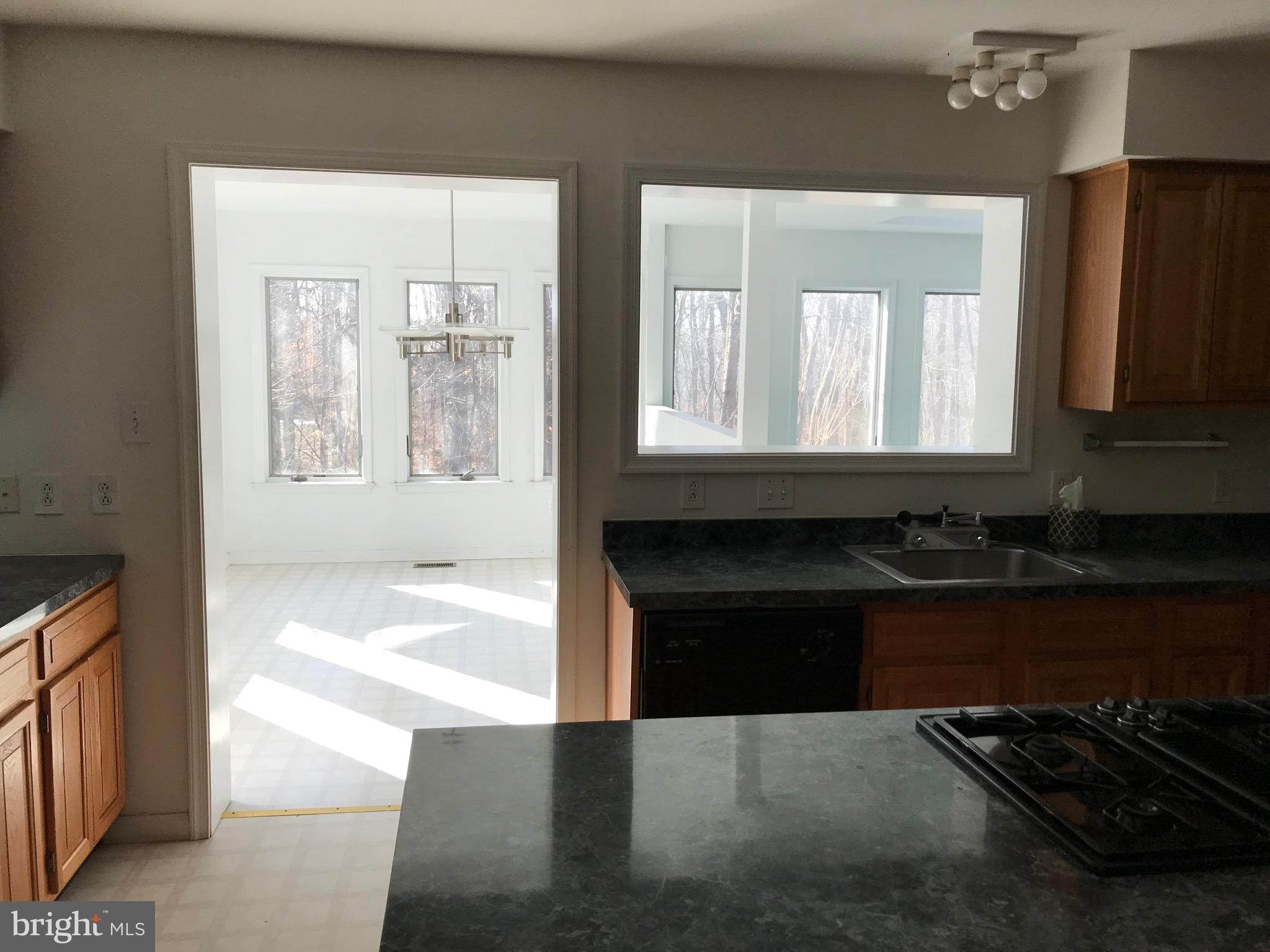 POOLESVILLE OUTSIDE - Residential