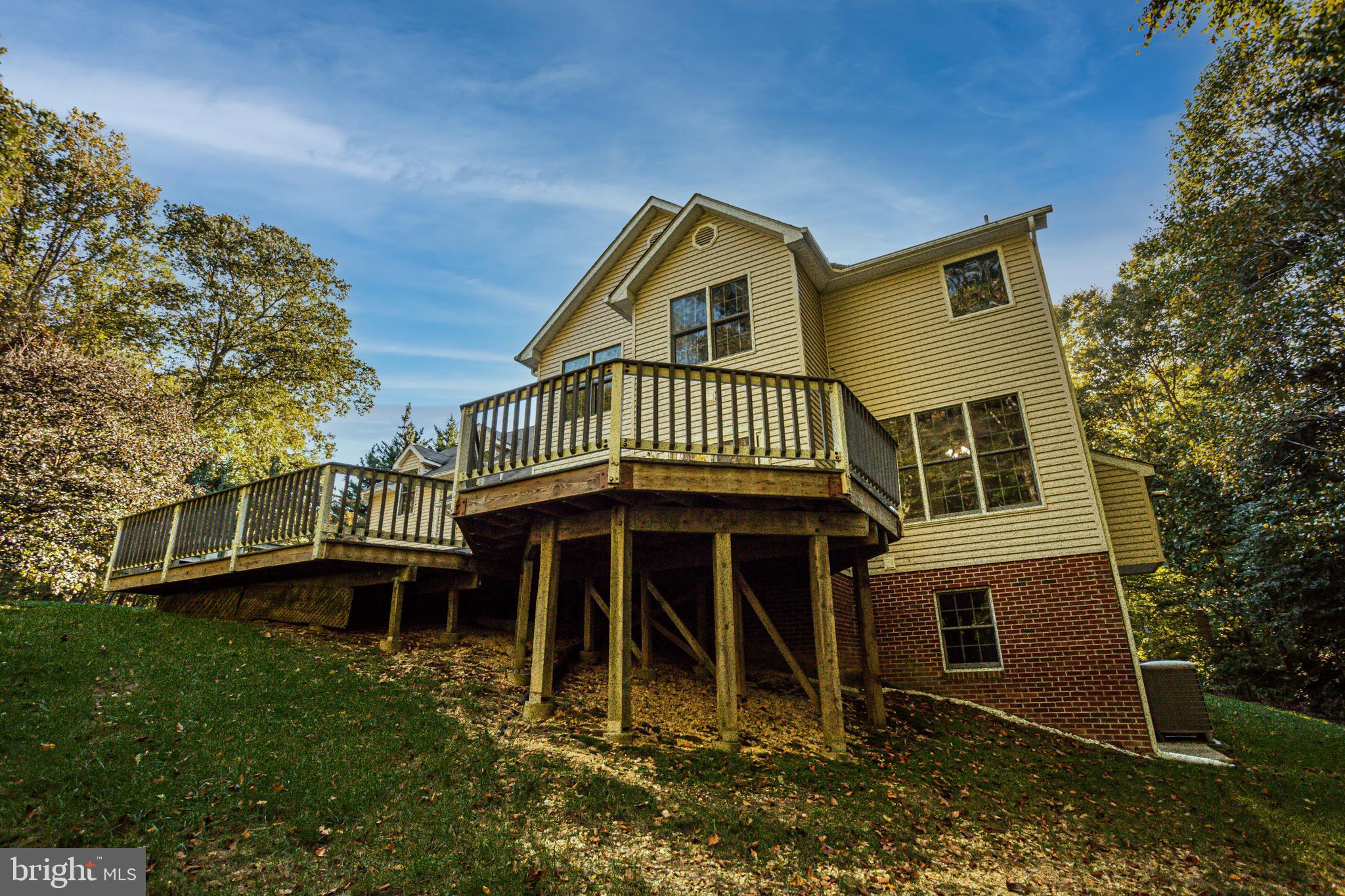 MEADOWBROOK - Residential