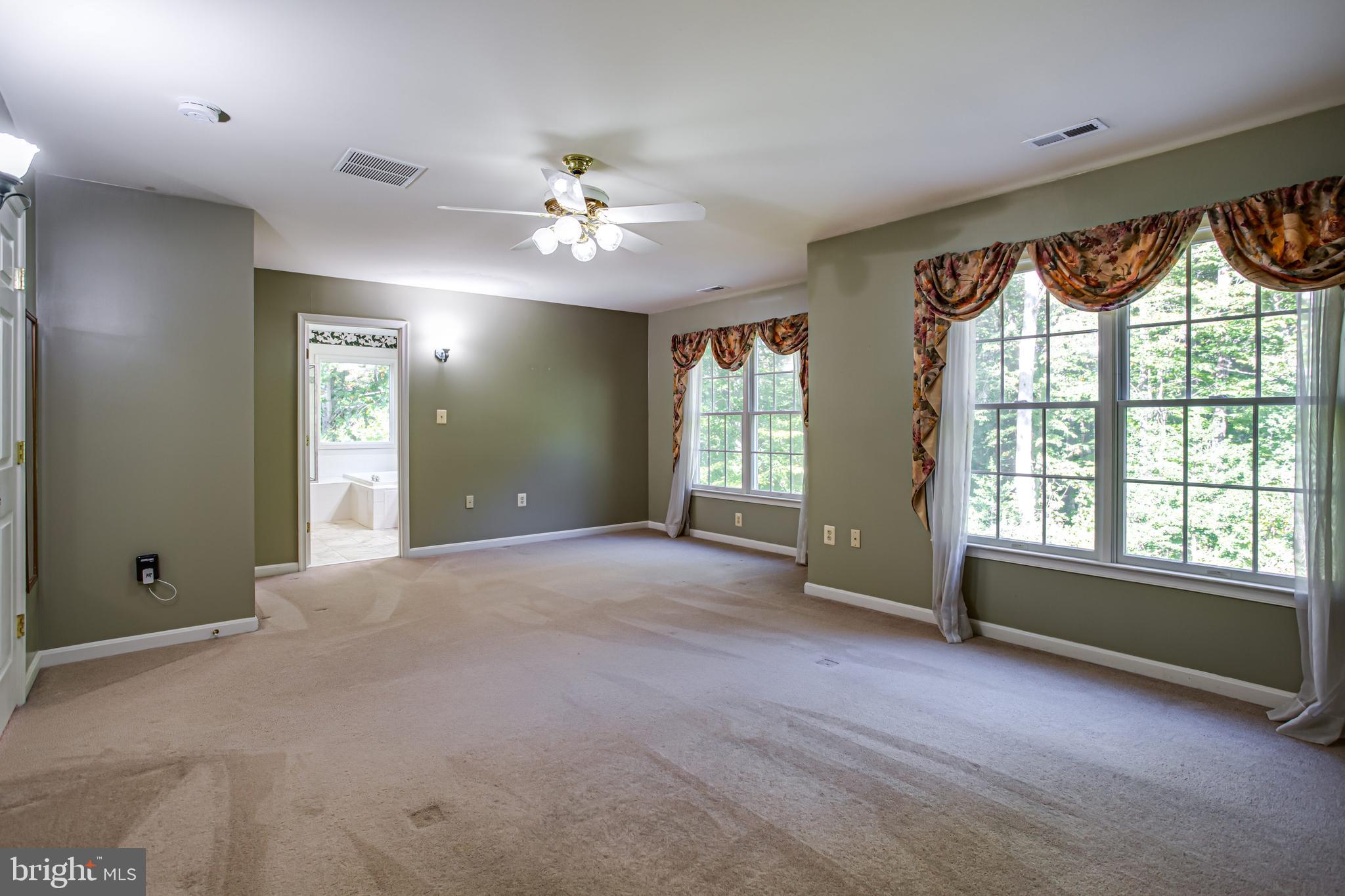 MEADOWBROOK - Residential