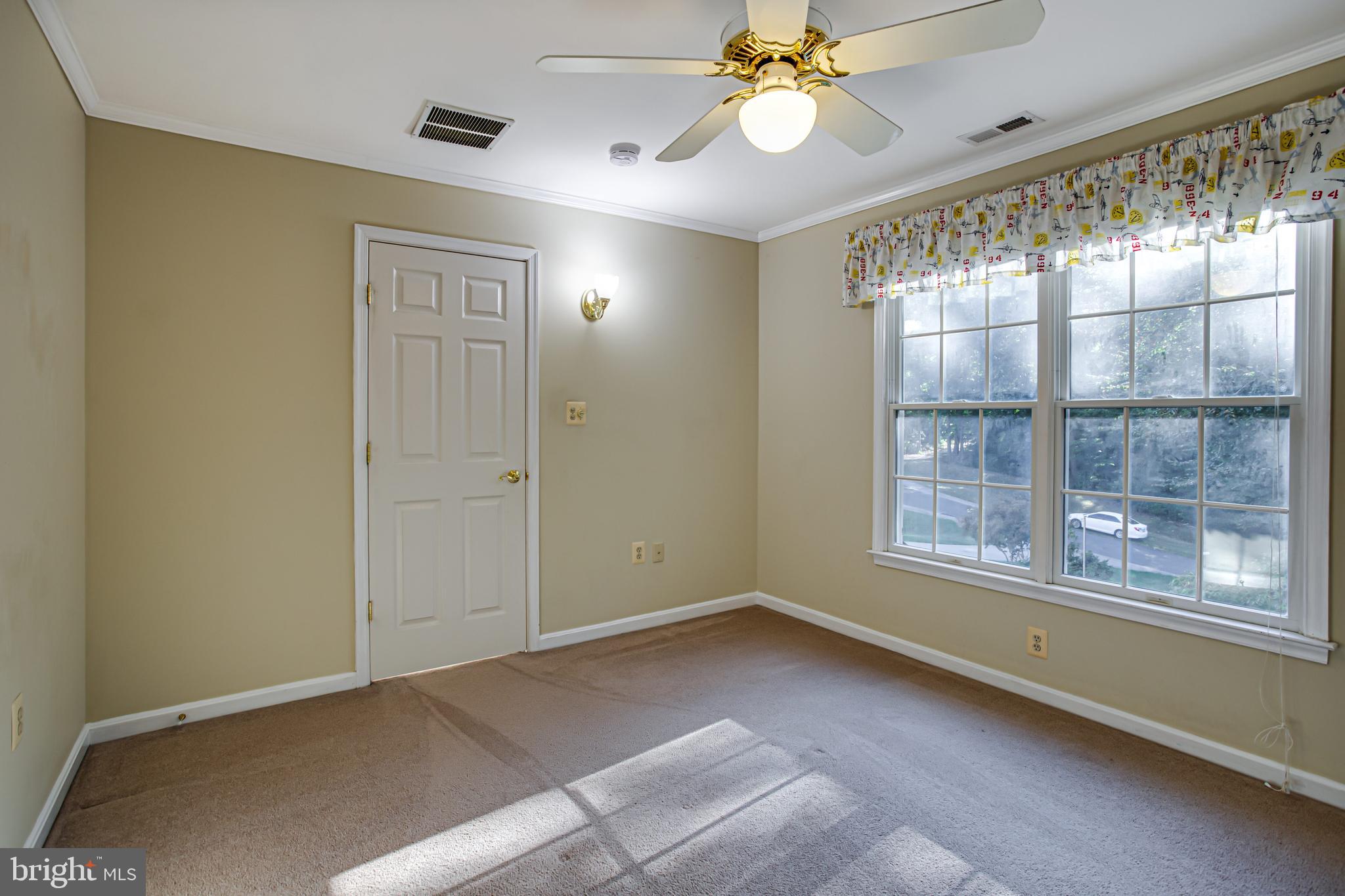 MEADOWBROOK - Residential