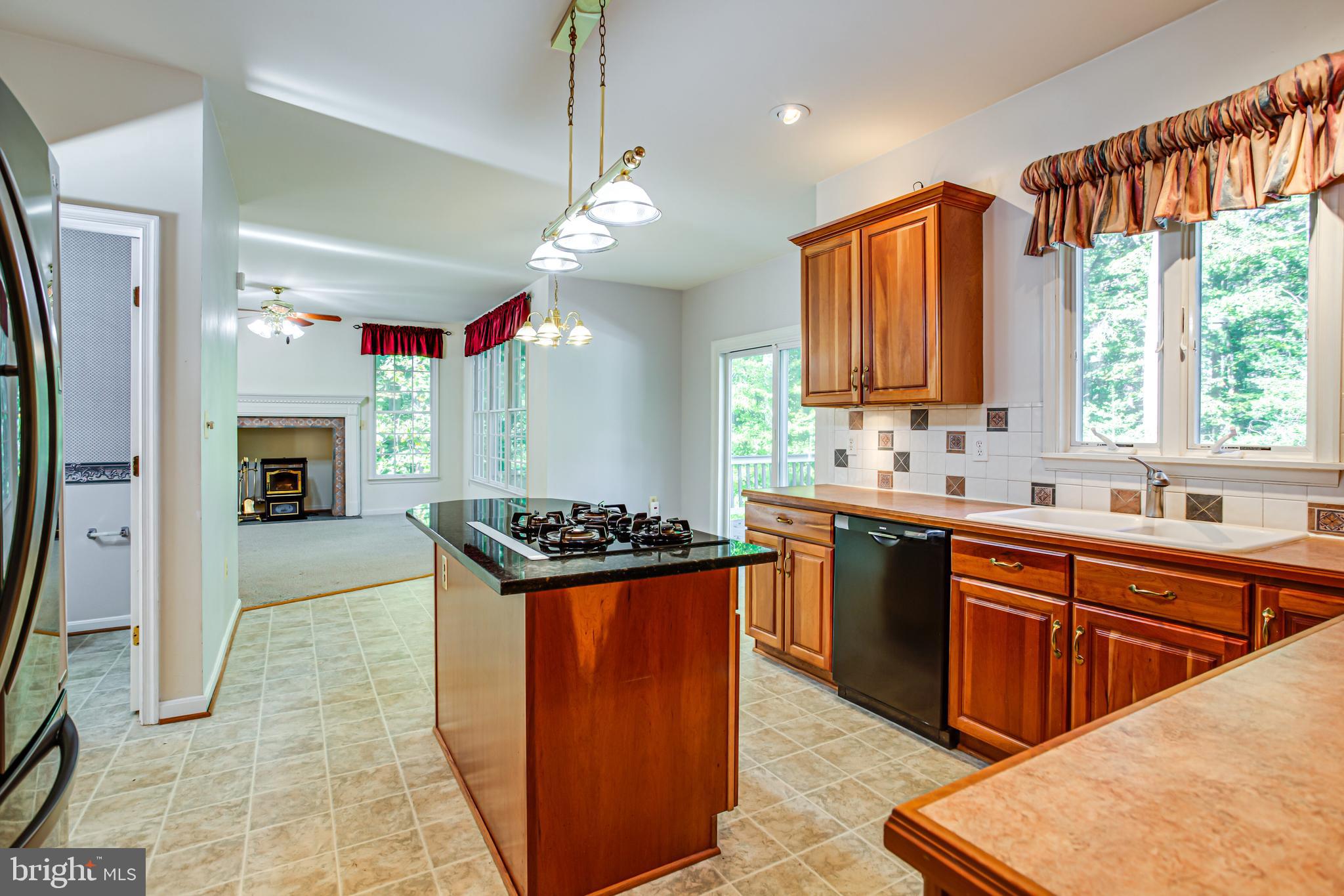 MEADOWBROOK - Residential